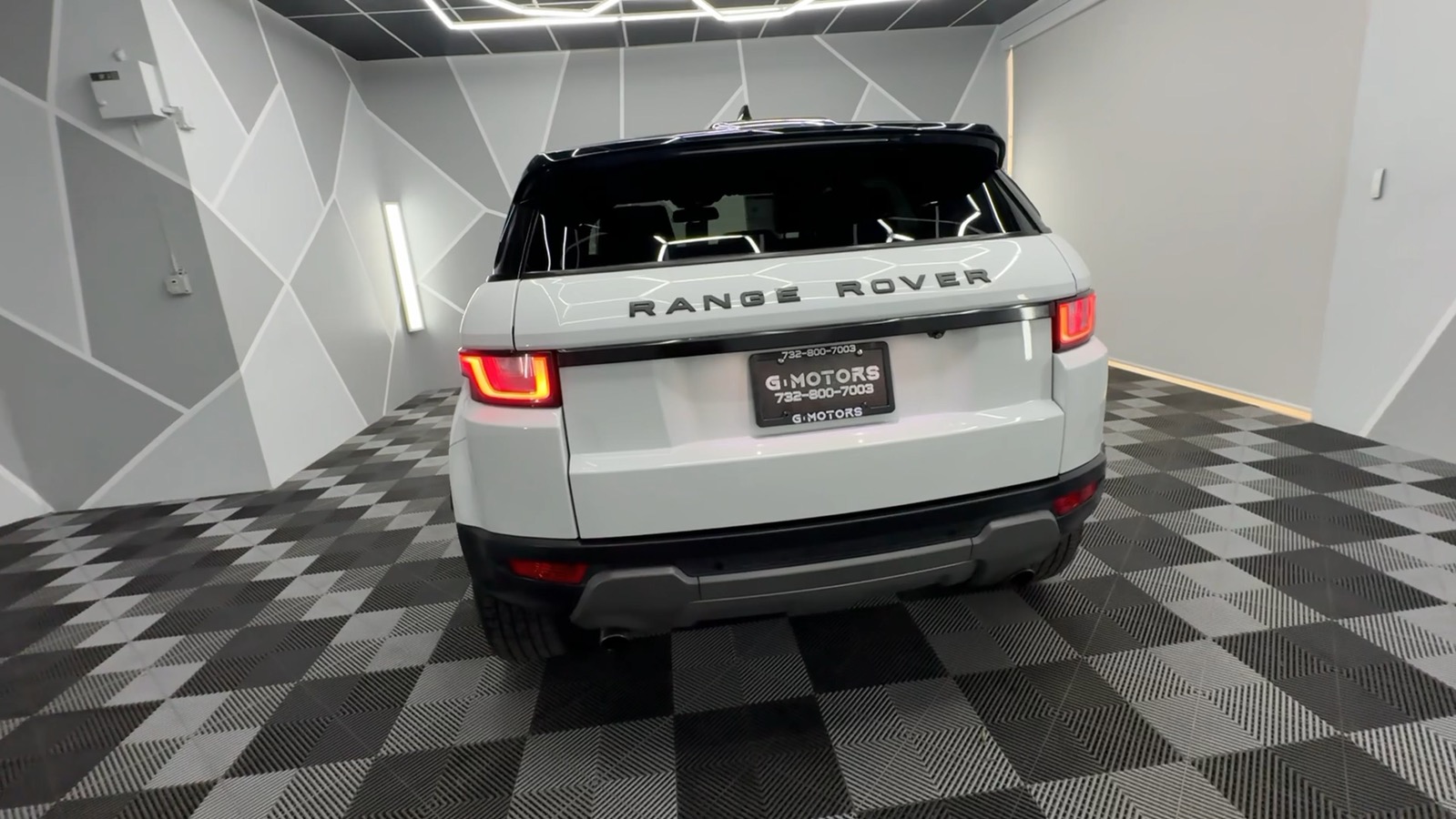 2018 Land Rover Range Rover Evoque SE Sport Utility 4D 8