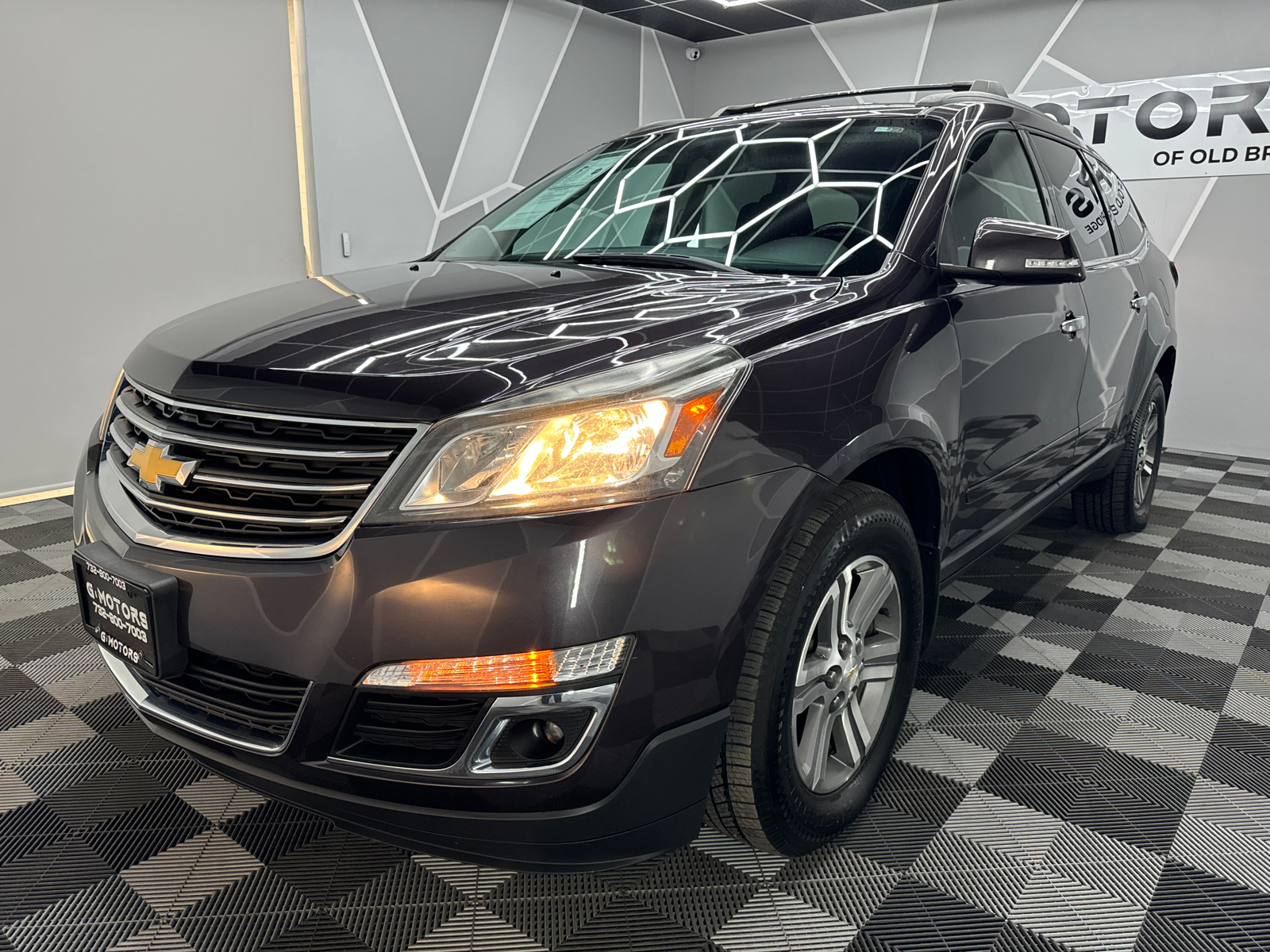 2015 Chevrolet Traverse LT Sport Utility 4D 1