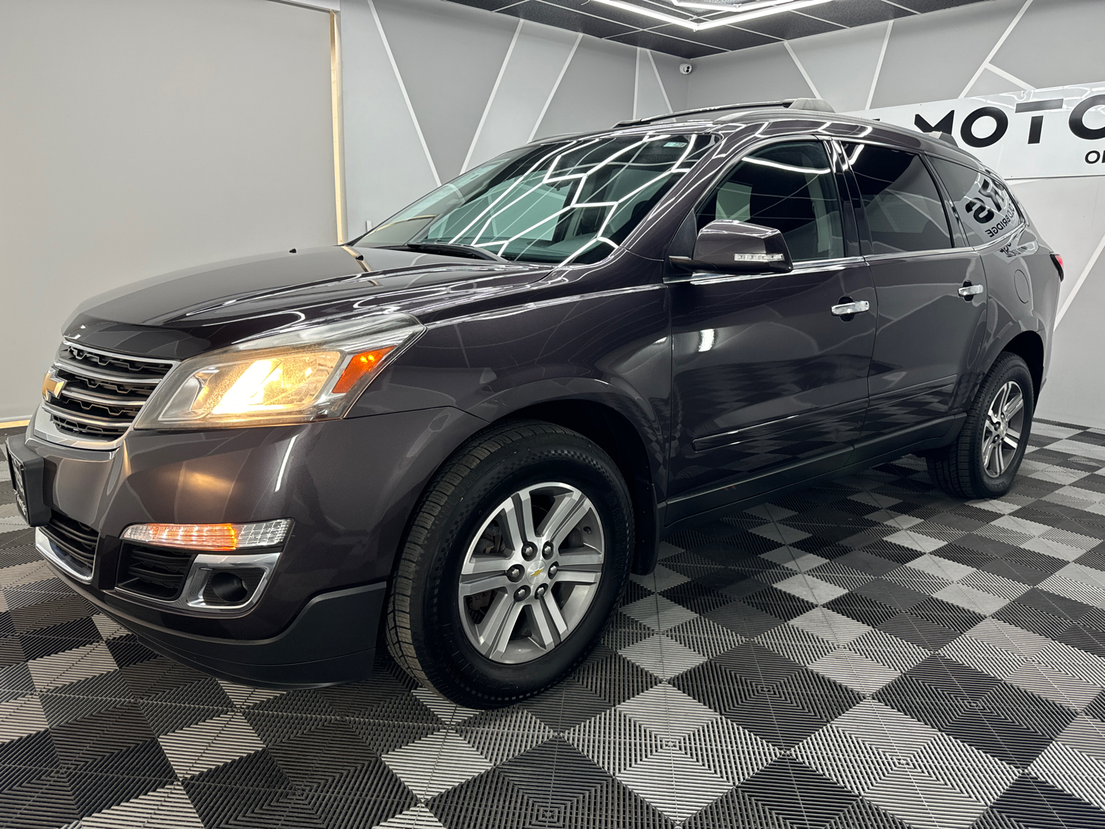 2015 Chevrolet Traverse LT Sport Utility 4D 2