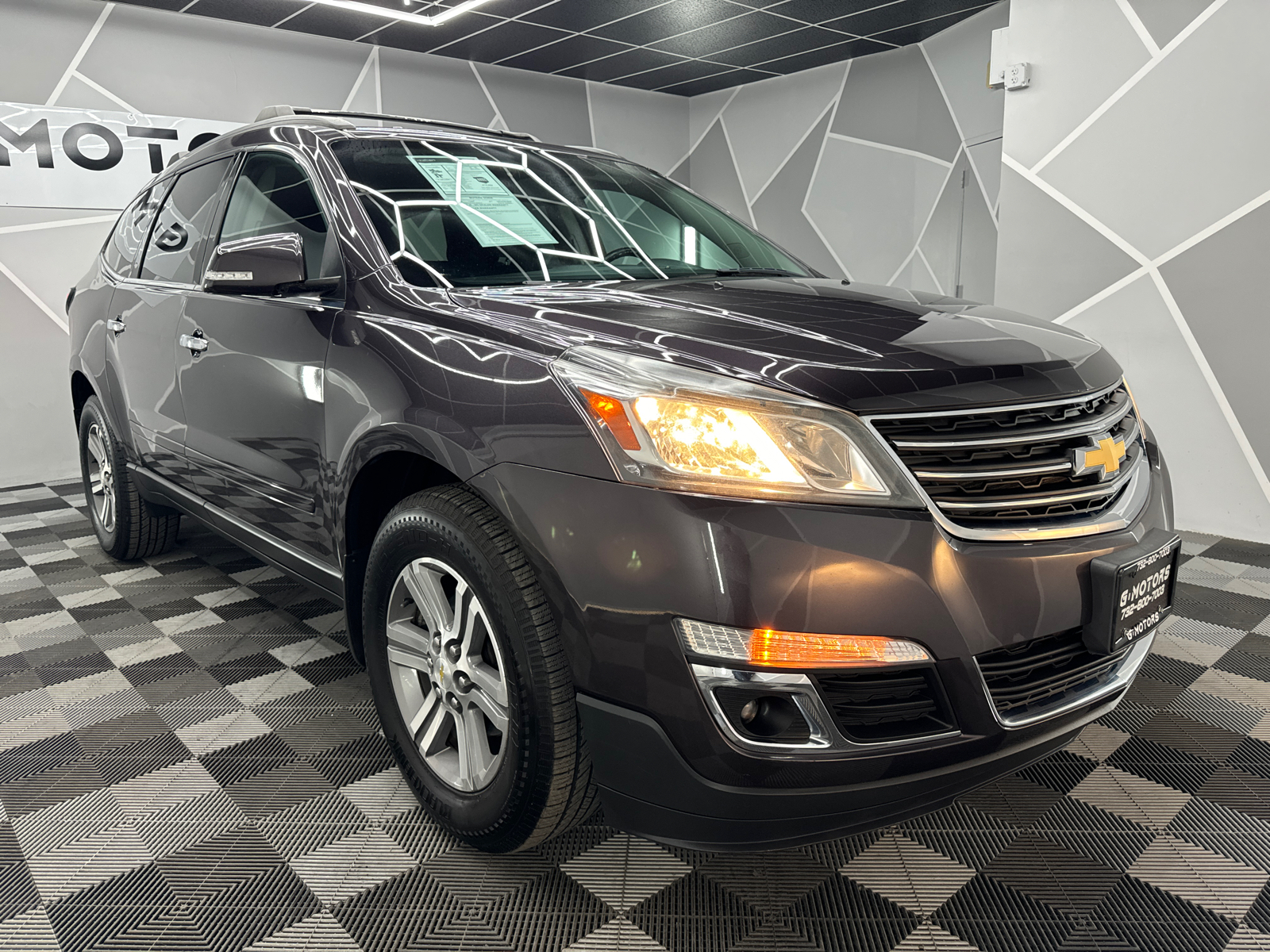 2015 Chevrolet Traverse LT Sport Utility 4D 13