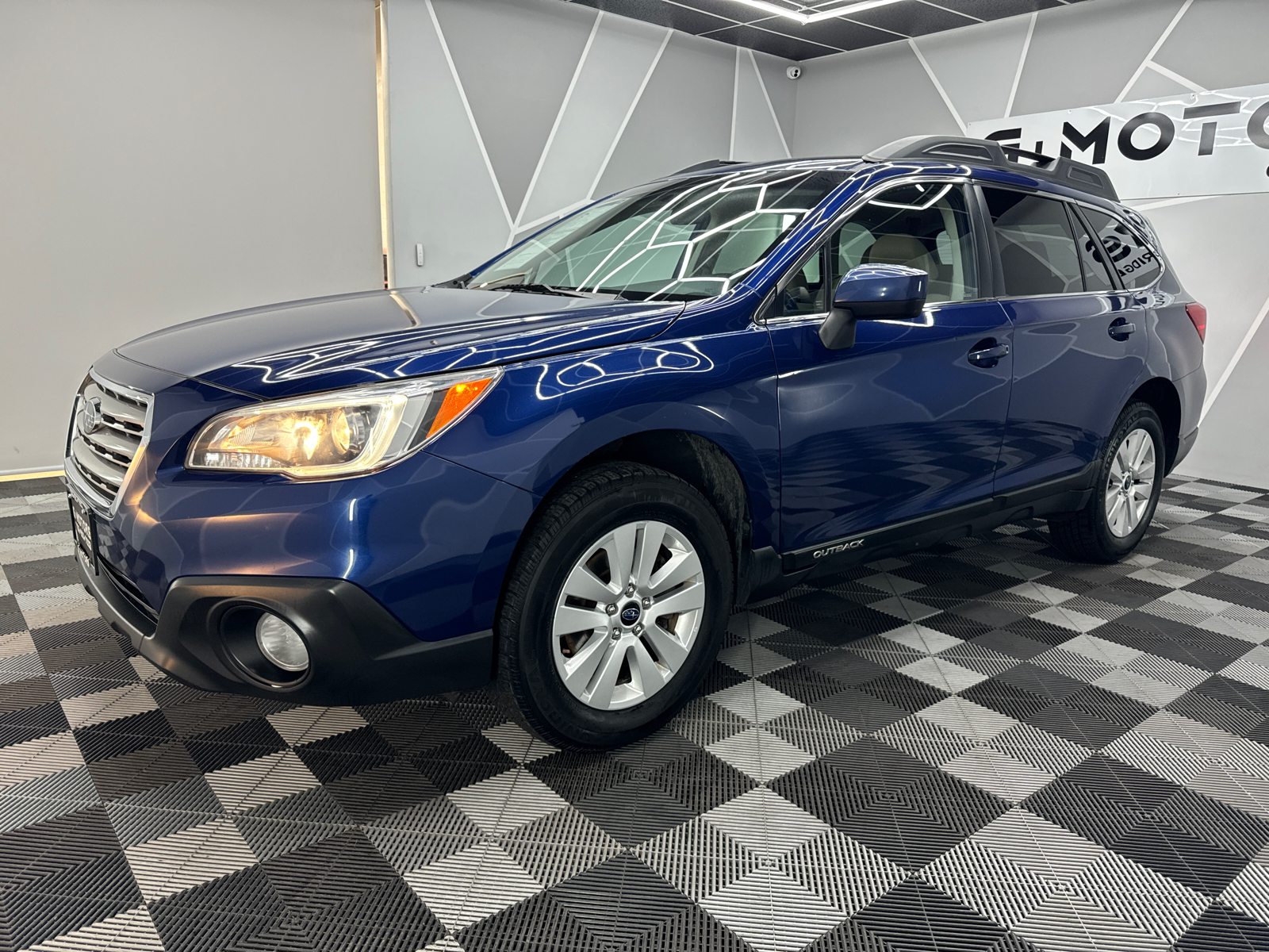 2016 Subaru Outback 2.5i Premium Wagon 4D 2