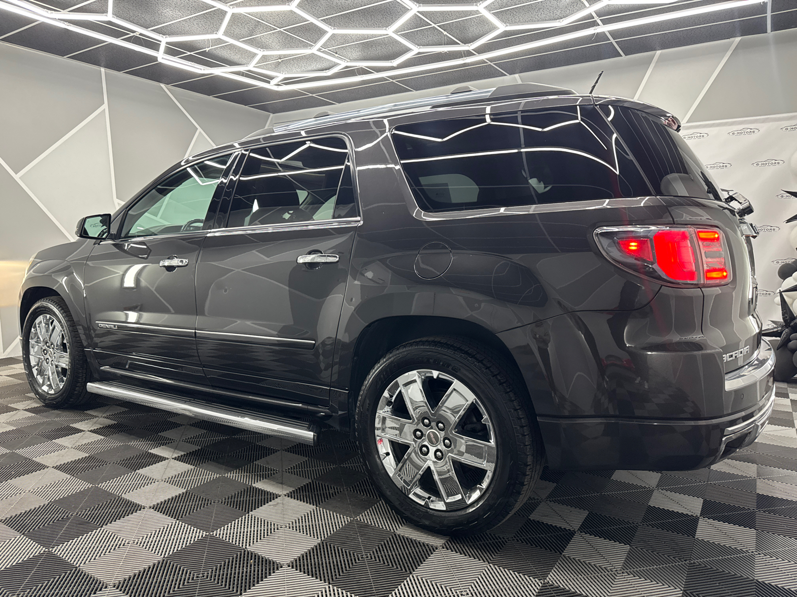 2016 GMC Acadia Denali Sport Utility 4D 4