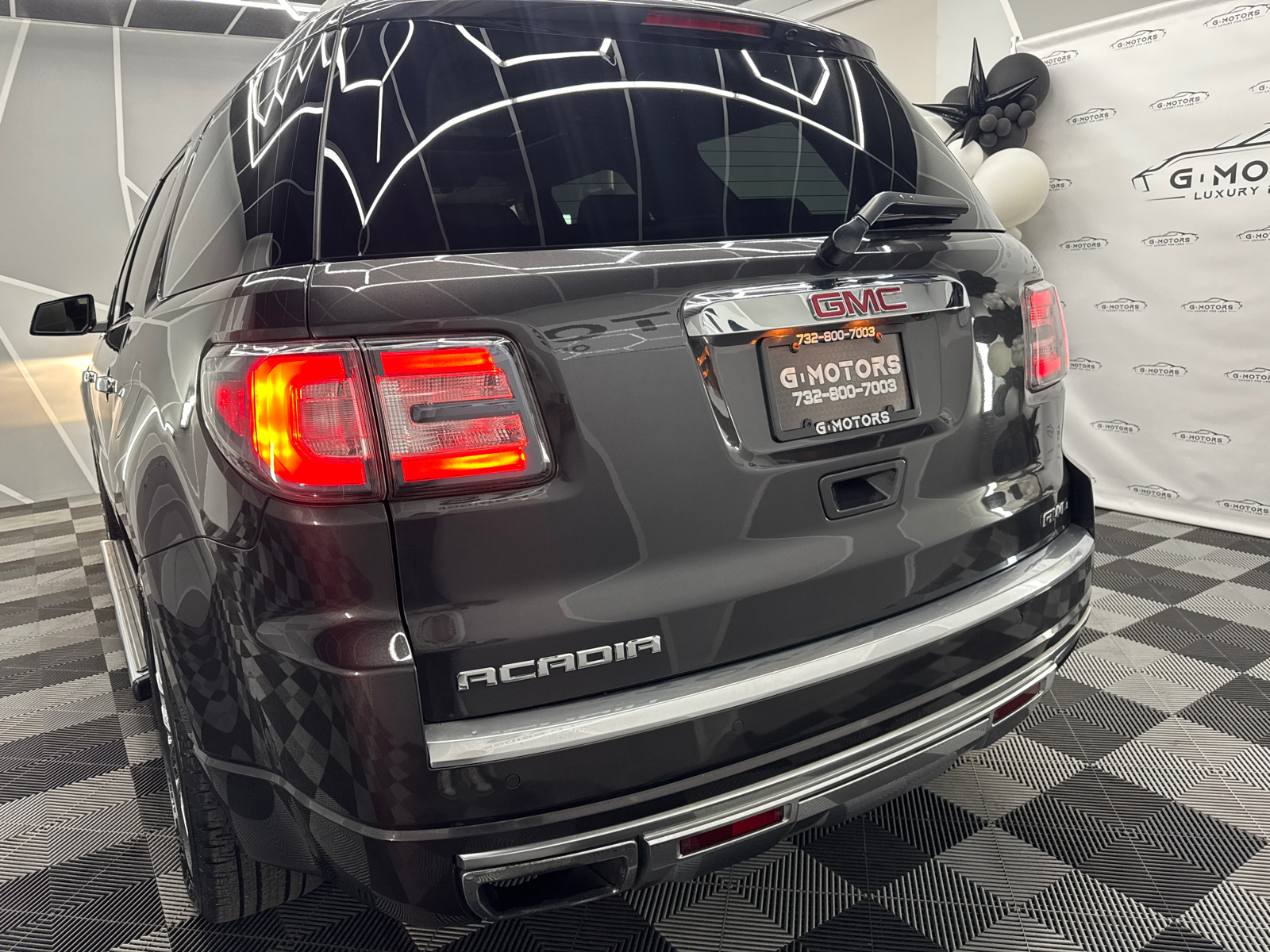 2016 GMC Acadia Denali Sport Utility 4D 6