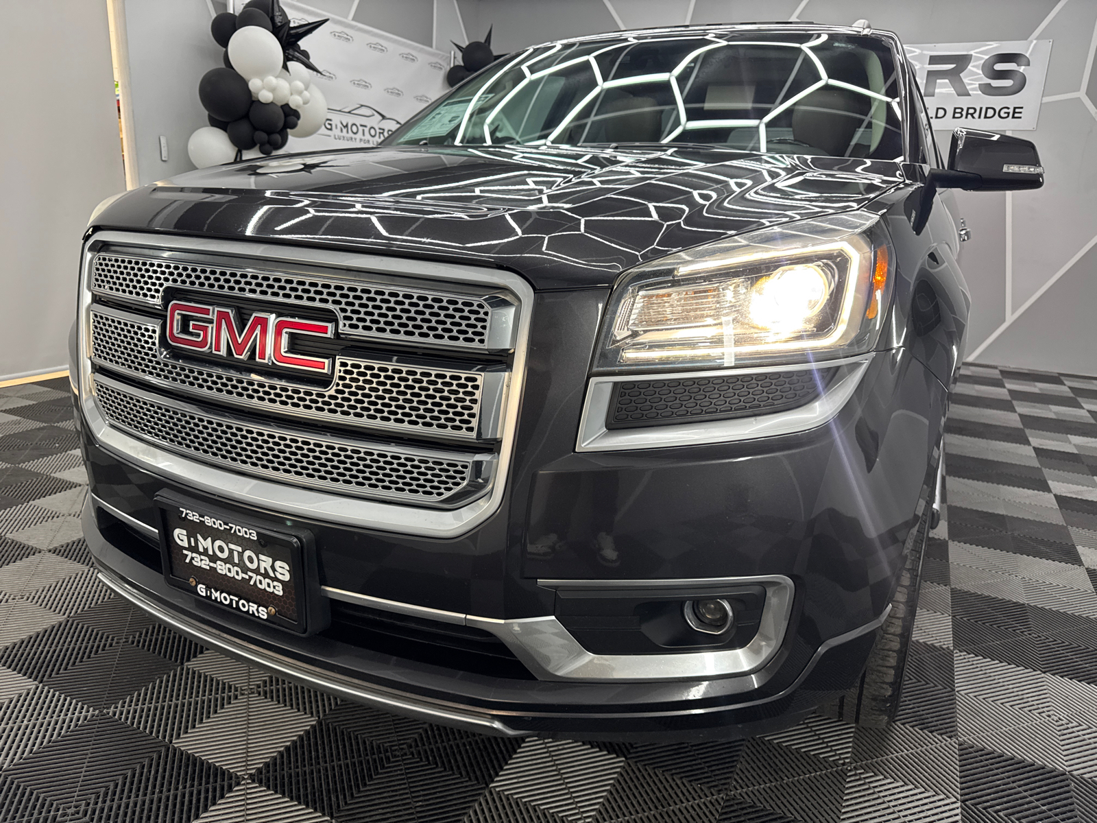 2016 GMC Acadia Denali Sport Utility 4D 16