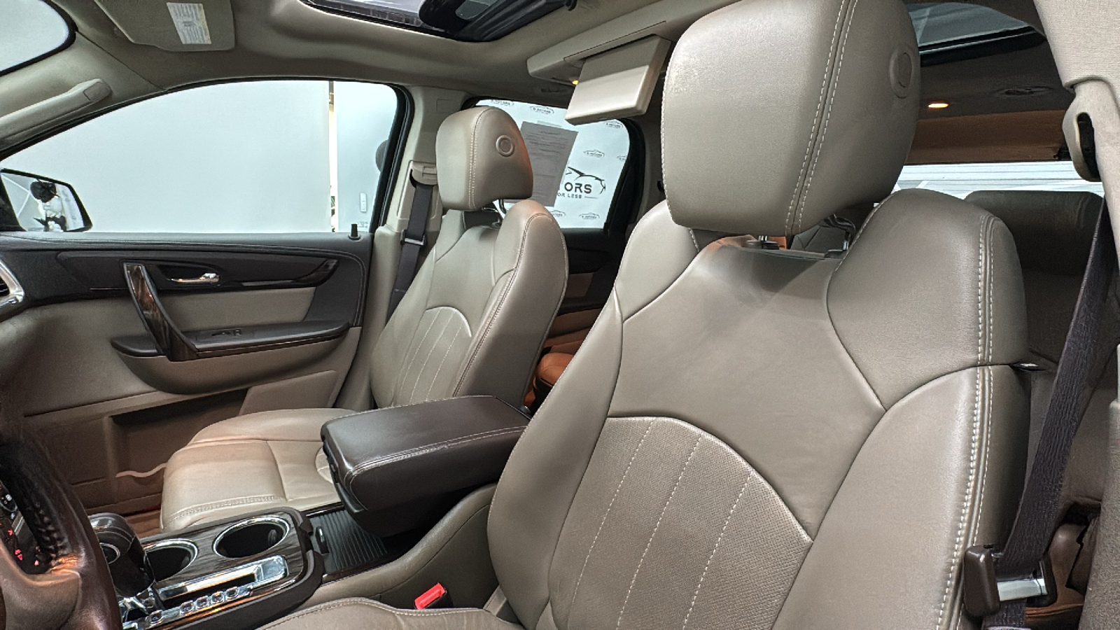 2016 GMC Acadia Denali Sport Utility 4D 38