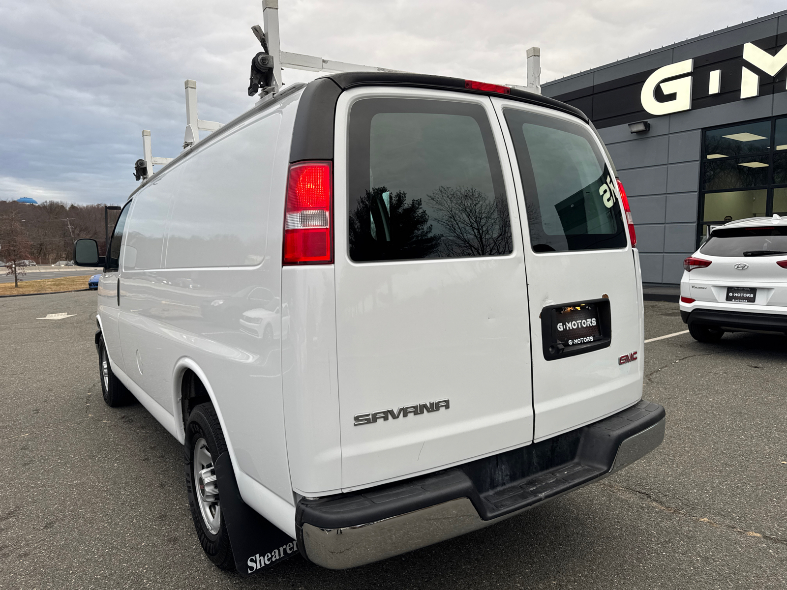 2017 GMC Savana 2500 Cargo Van 3D 6