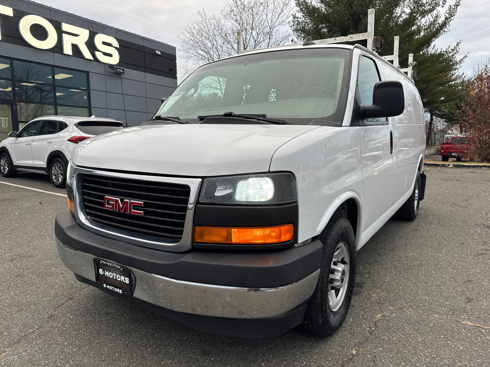 2017 GMC Savana 2500 Cargo Van 3D 16