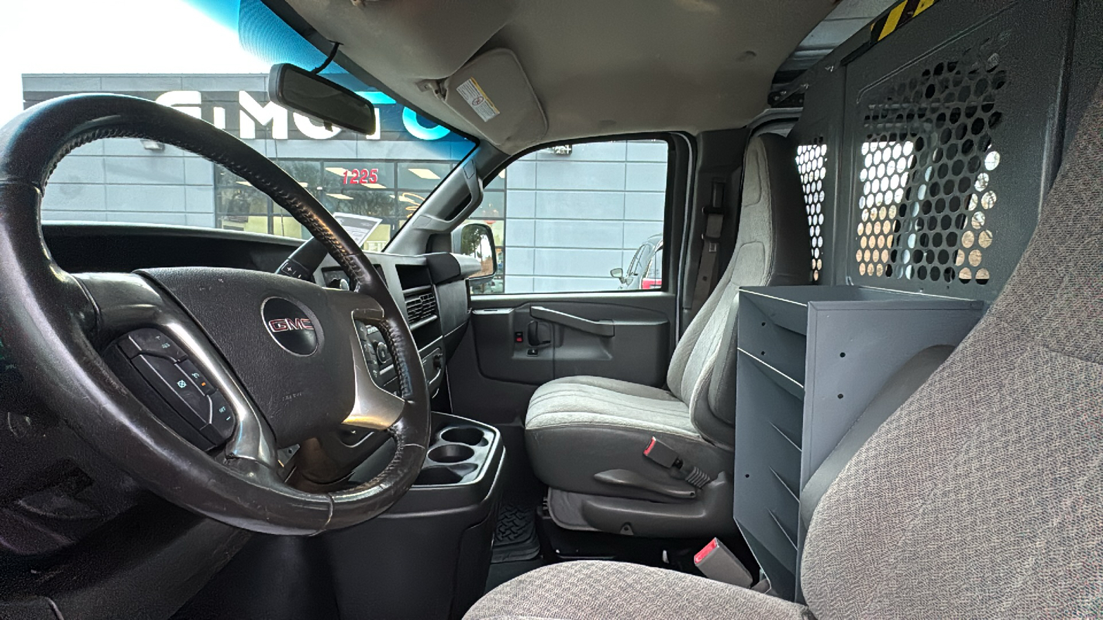 2017 GMC Savana 2500 Cargo Van 3D 32