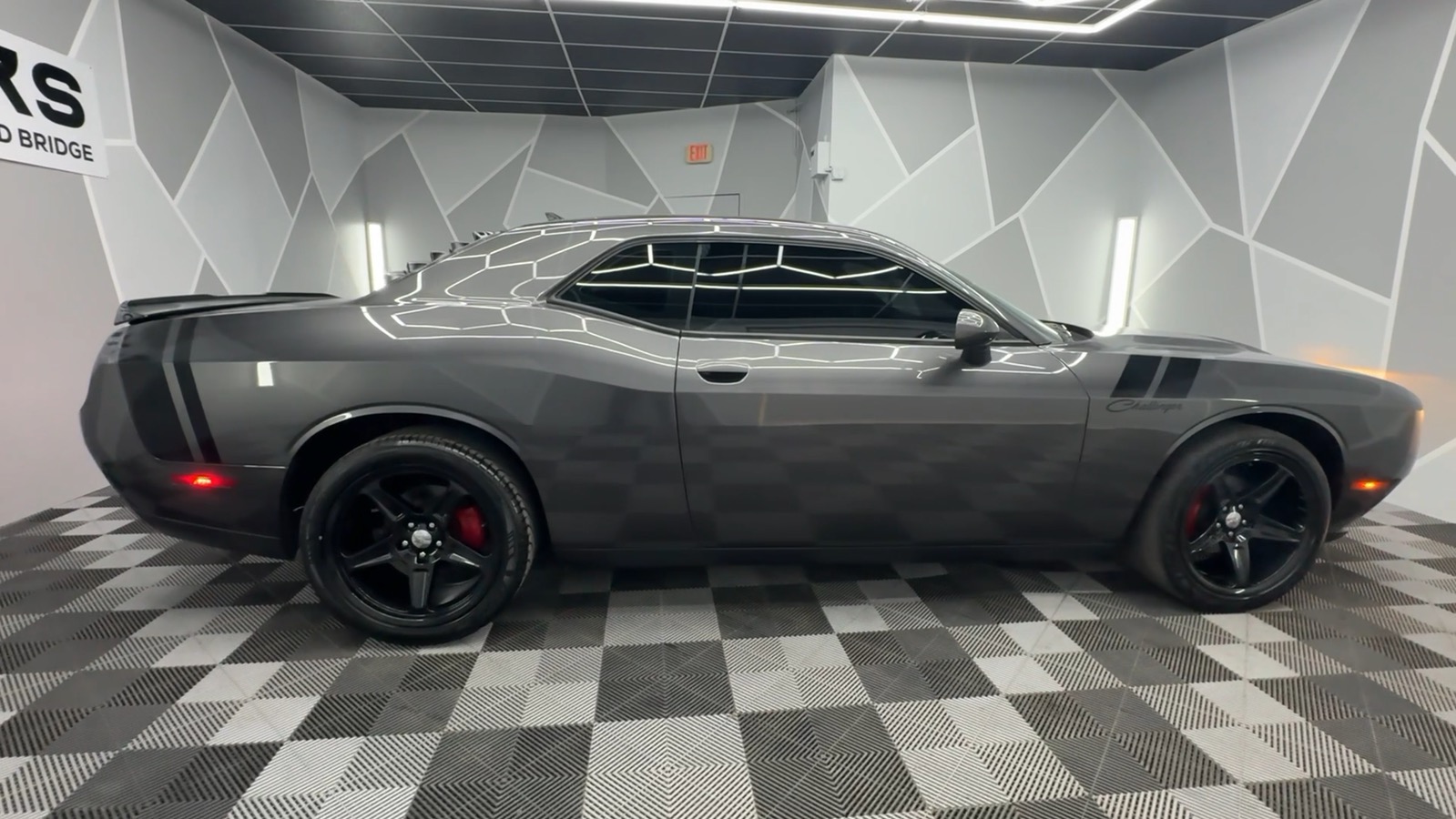 2016 Dodge Challenger SXT Coupe 2D 12