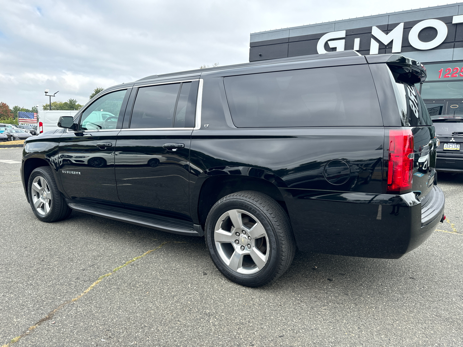 2019 Chevrolet Suburban LT Sport Utility 4D 4