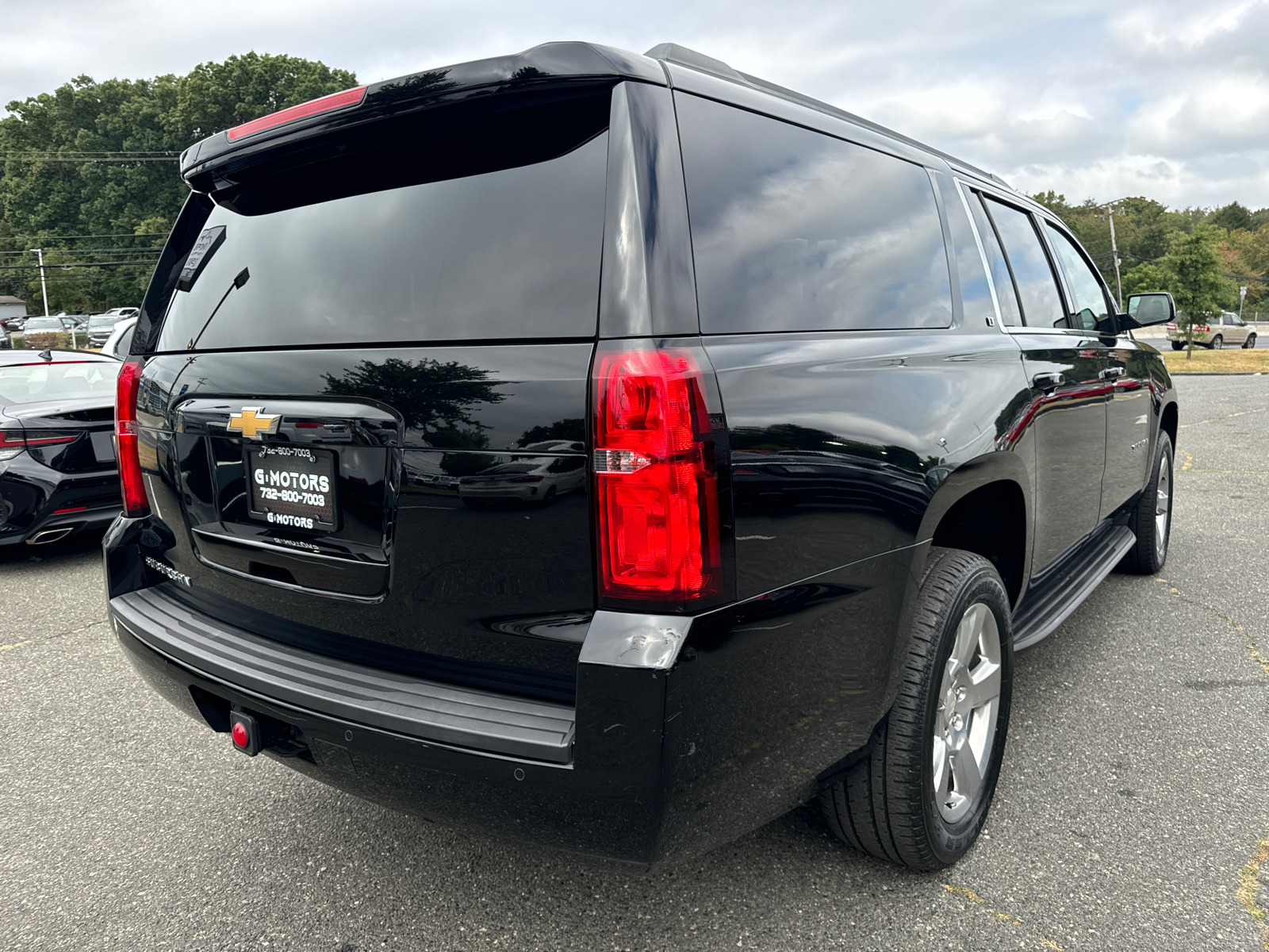 2019 Chevrolet Suburban LT Sport Utility 4D 7