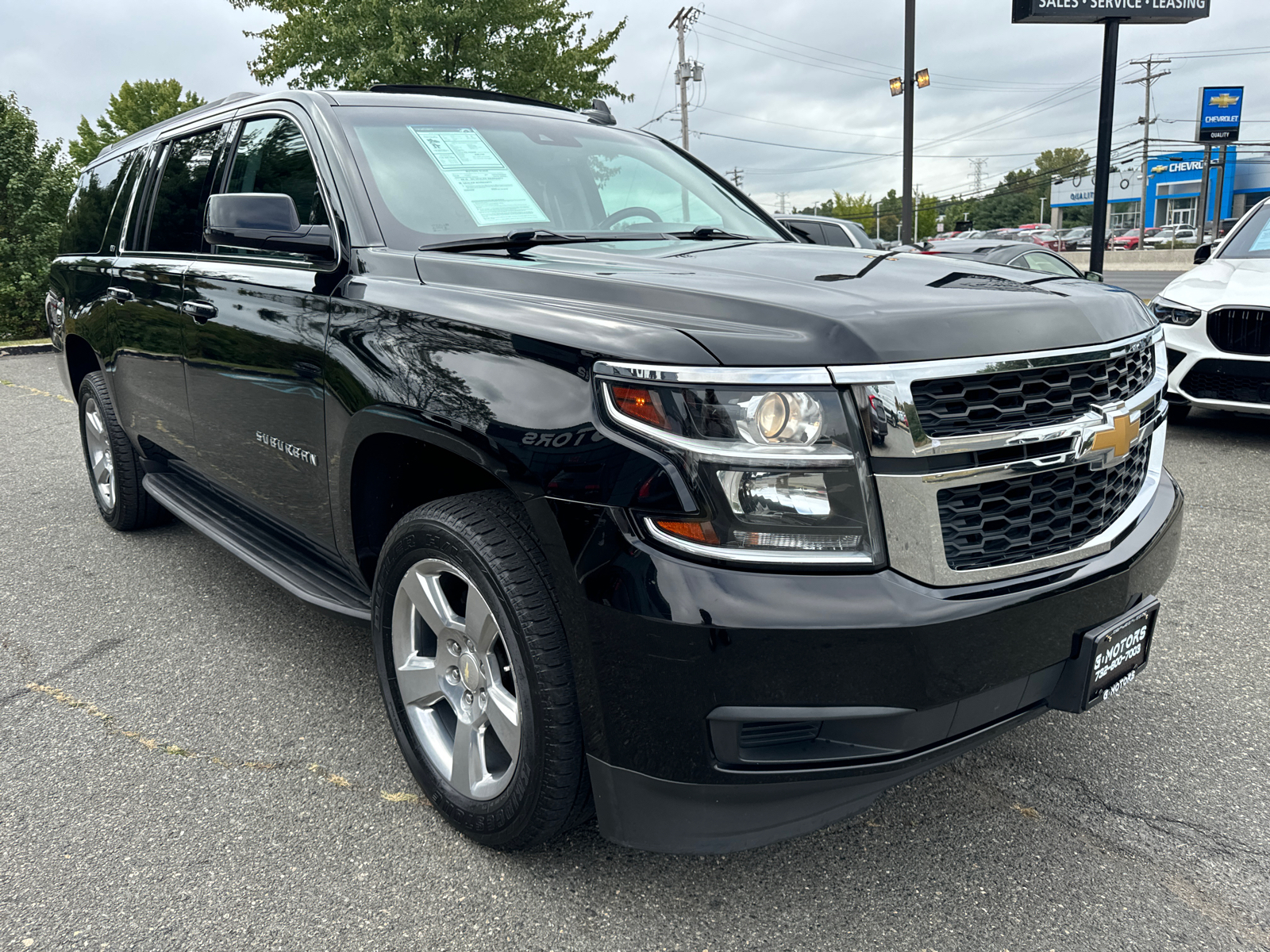 2019 Chevrolet Suburban LT Sport Utility 4D 11