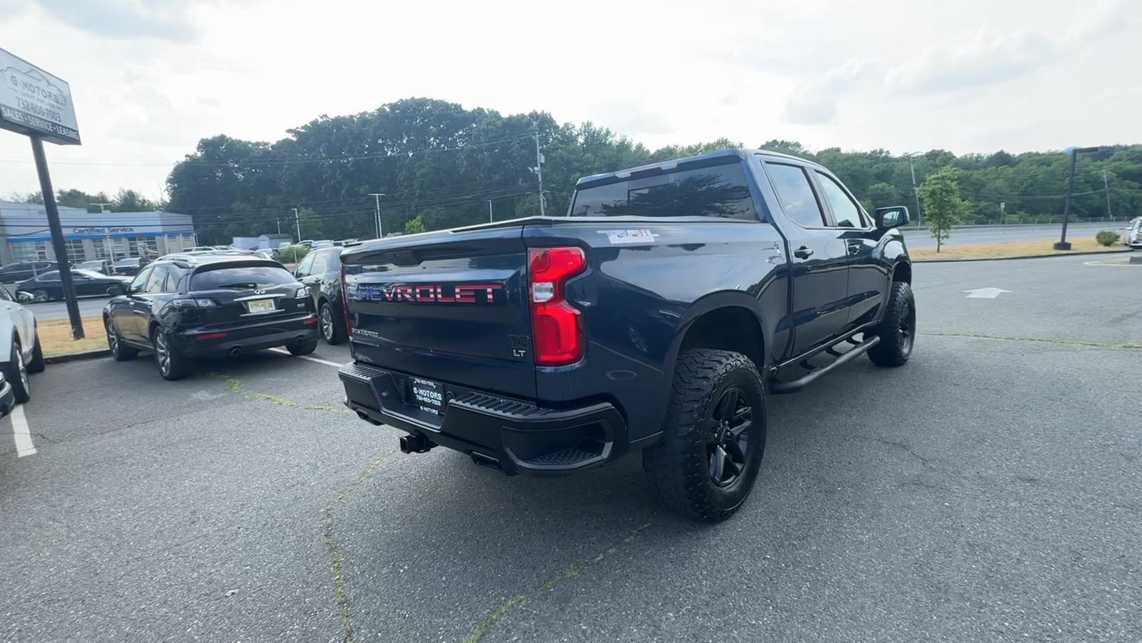 2020 Chevrolet Silverado 1500 Crew Cab LT Trail Boss Pickup 4D 5 3/4 ft 9