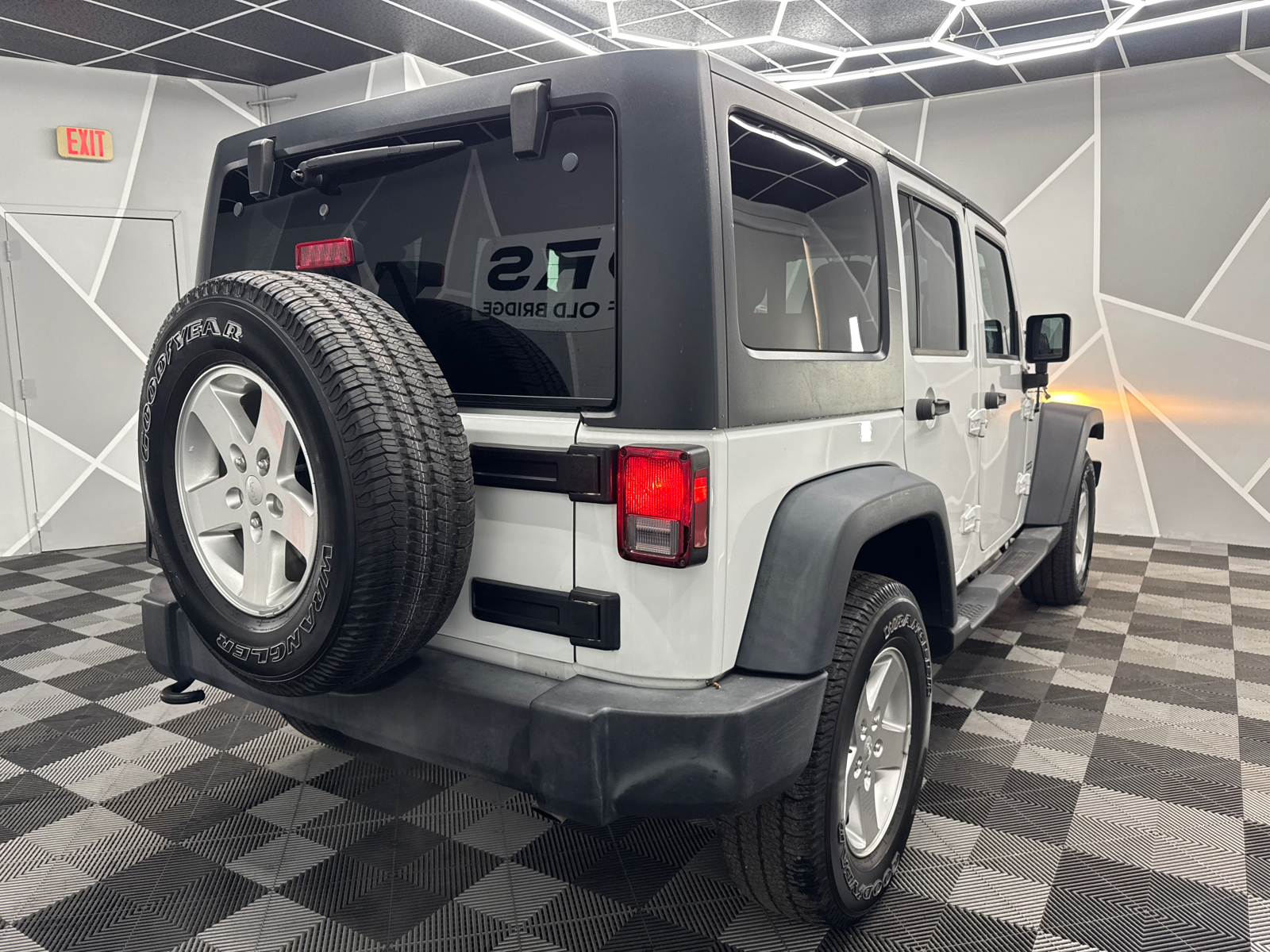 2016 Jeep Wrangler Unlimited Sport S Sport Utility 4D 9