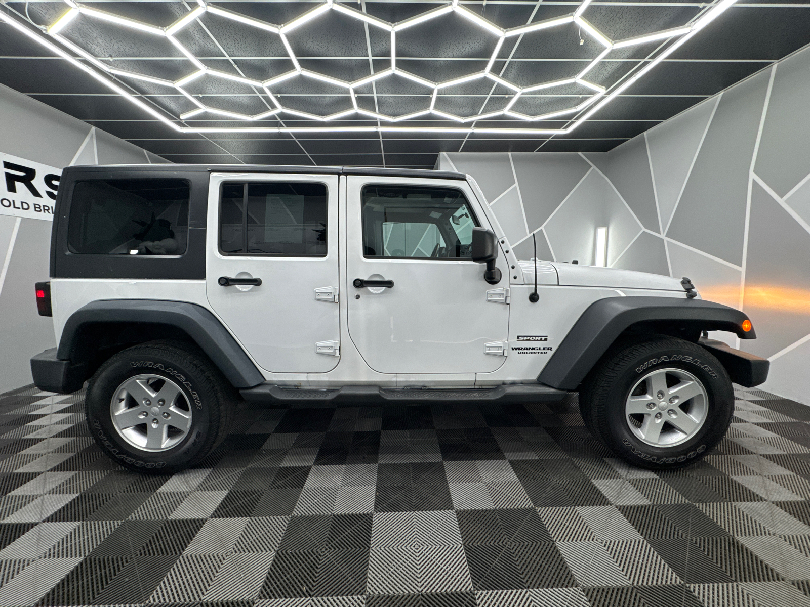 2016 Jeep Wrangler Unlimited Sport S Sport Utility 4D 11