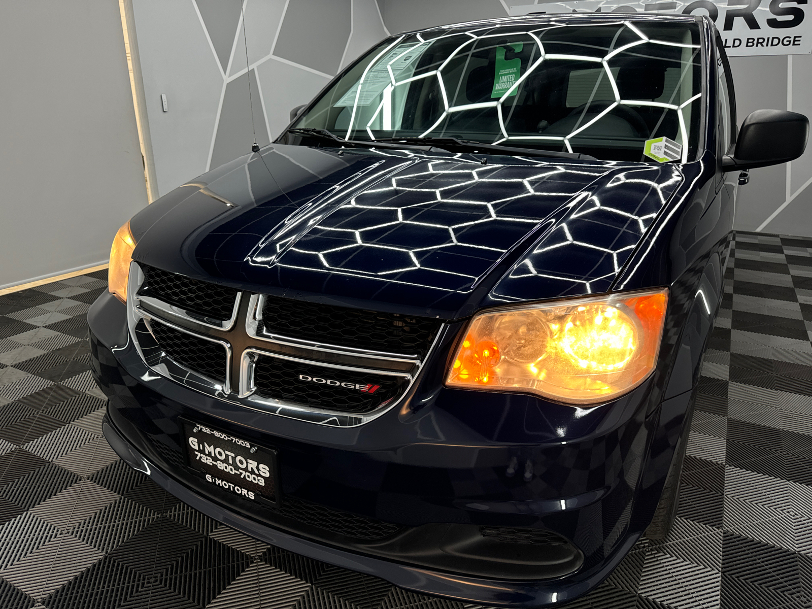 2012 Dodge Grand Caravan Passenger SE Minivan 4D 16