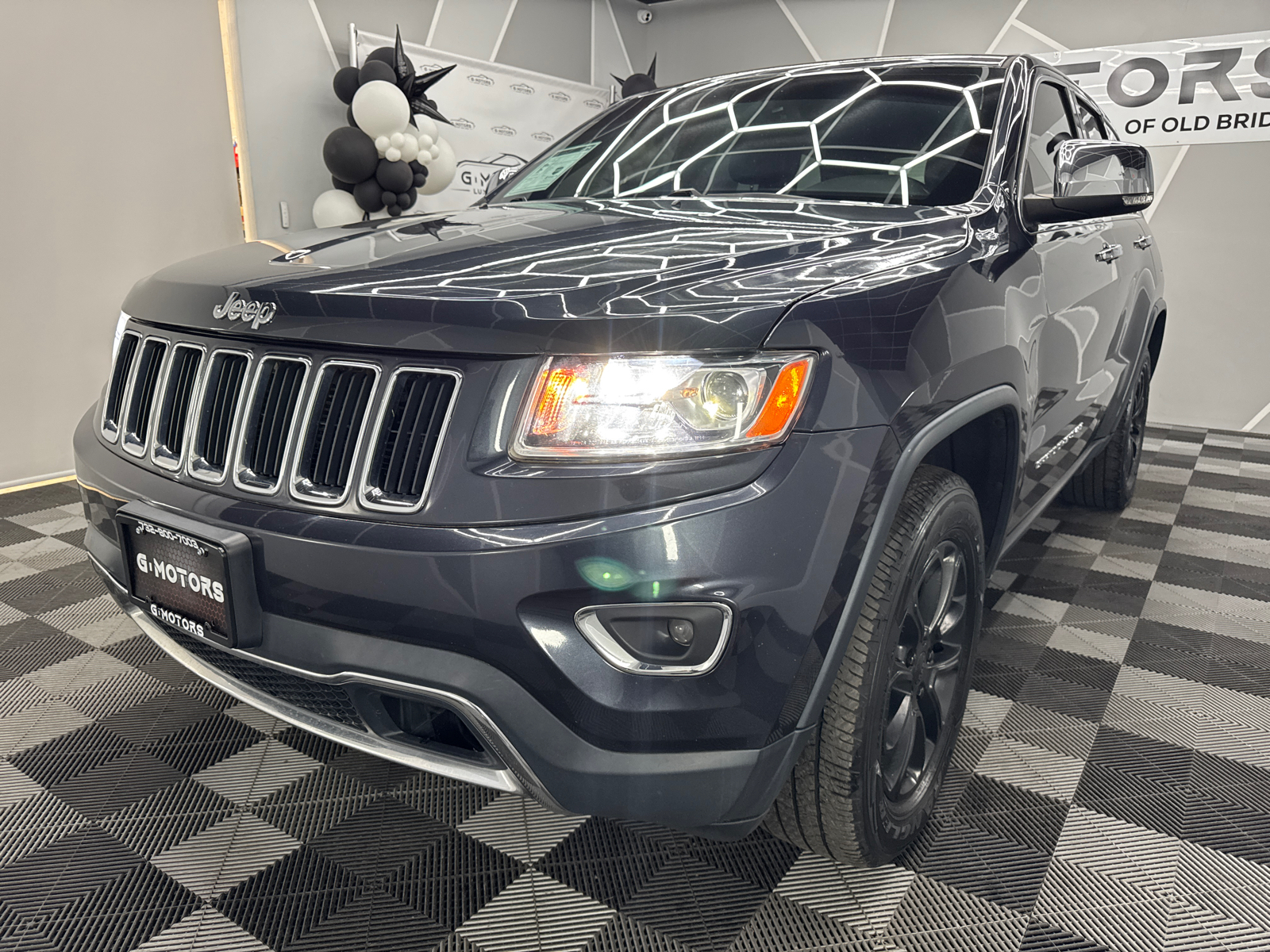 2016 Jeep Grand Cherokee Limited Sport Utility 4D 17