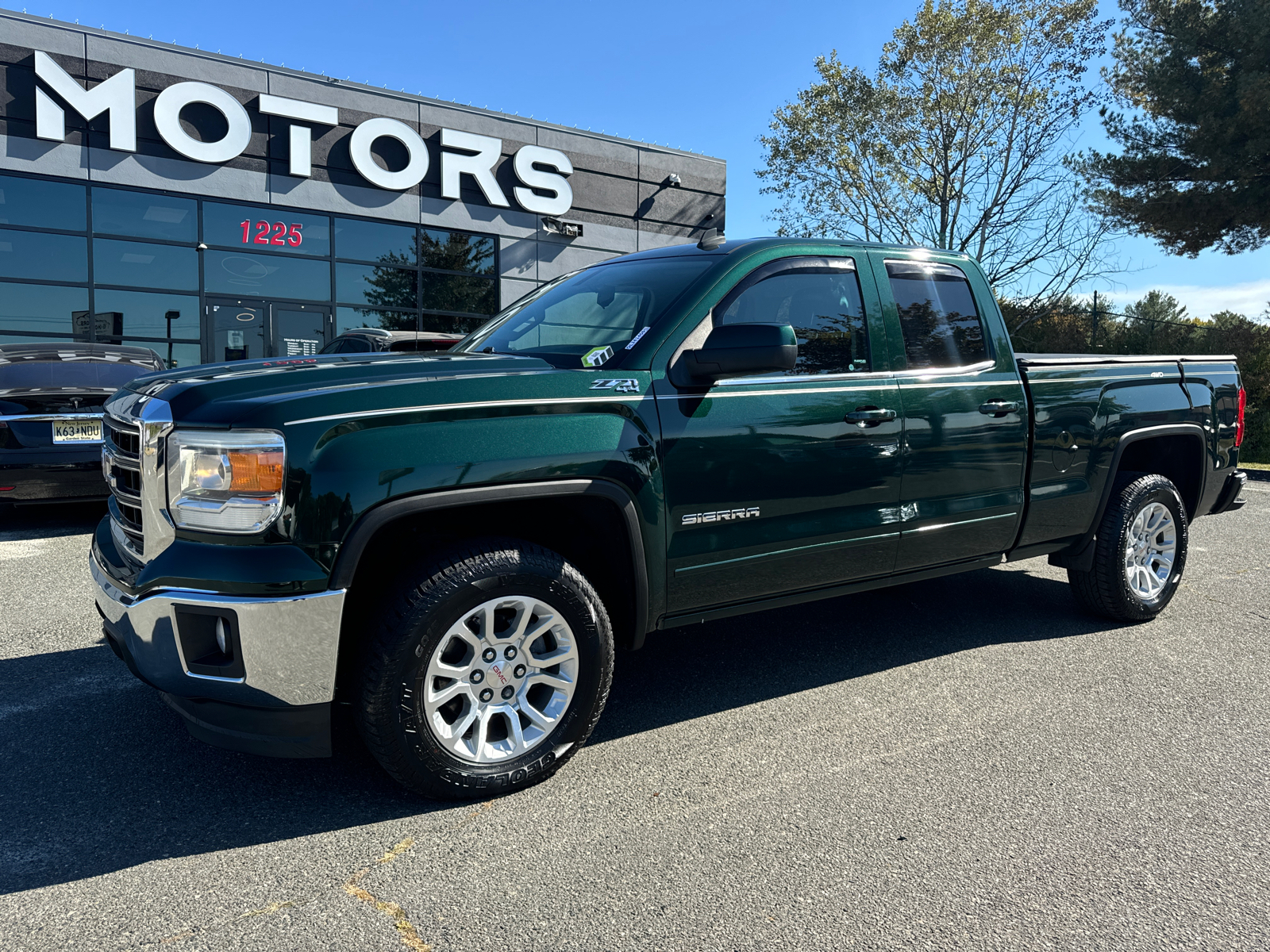 2014 GMC Sierra 1500 Double Cab SLE Pickup 4D 6 1/2 ft 2