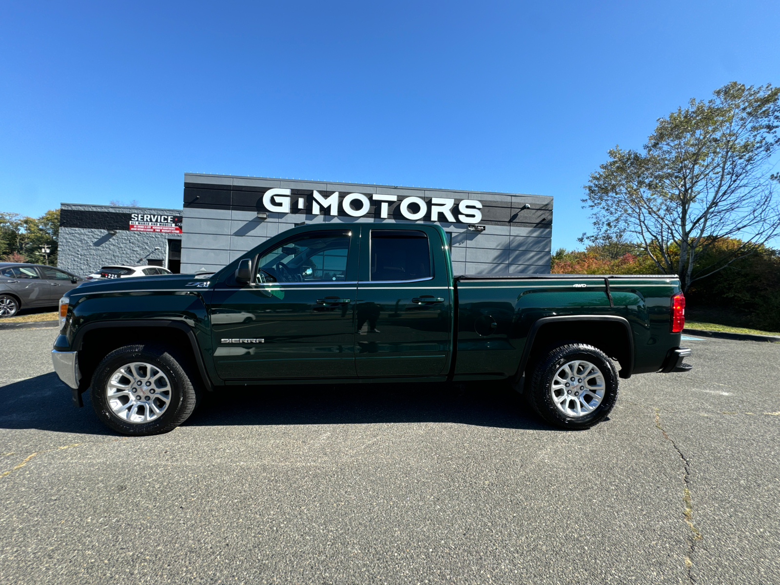 2014 GMC Sierra 1500 Double Cab SLE Pickup 4D 6 1/2 ft 3