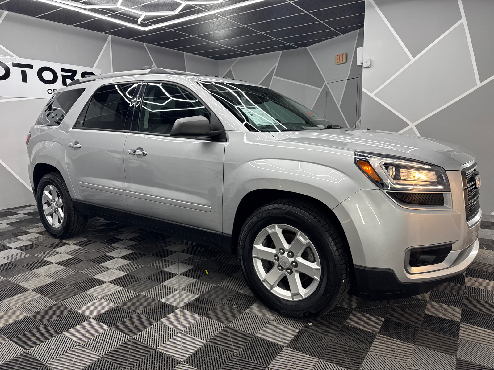 2016 GMC Acadia SLE-2 Sport Utility 4D 12