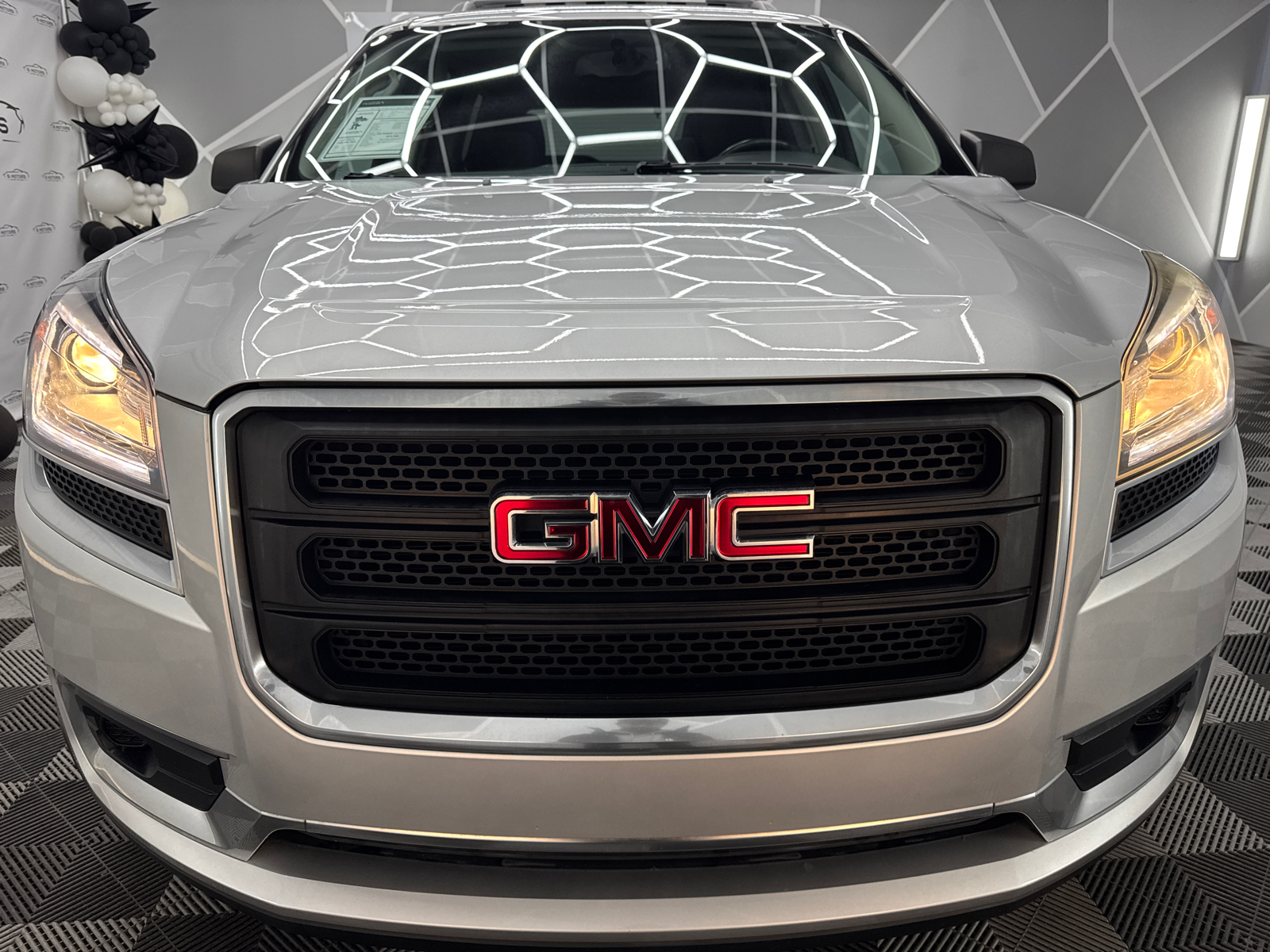 2016 GMC Acadia SLE-2 Sport Utility 4D 15