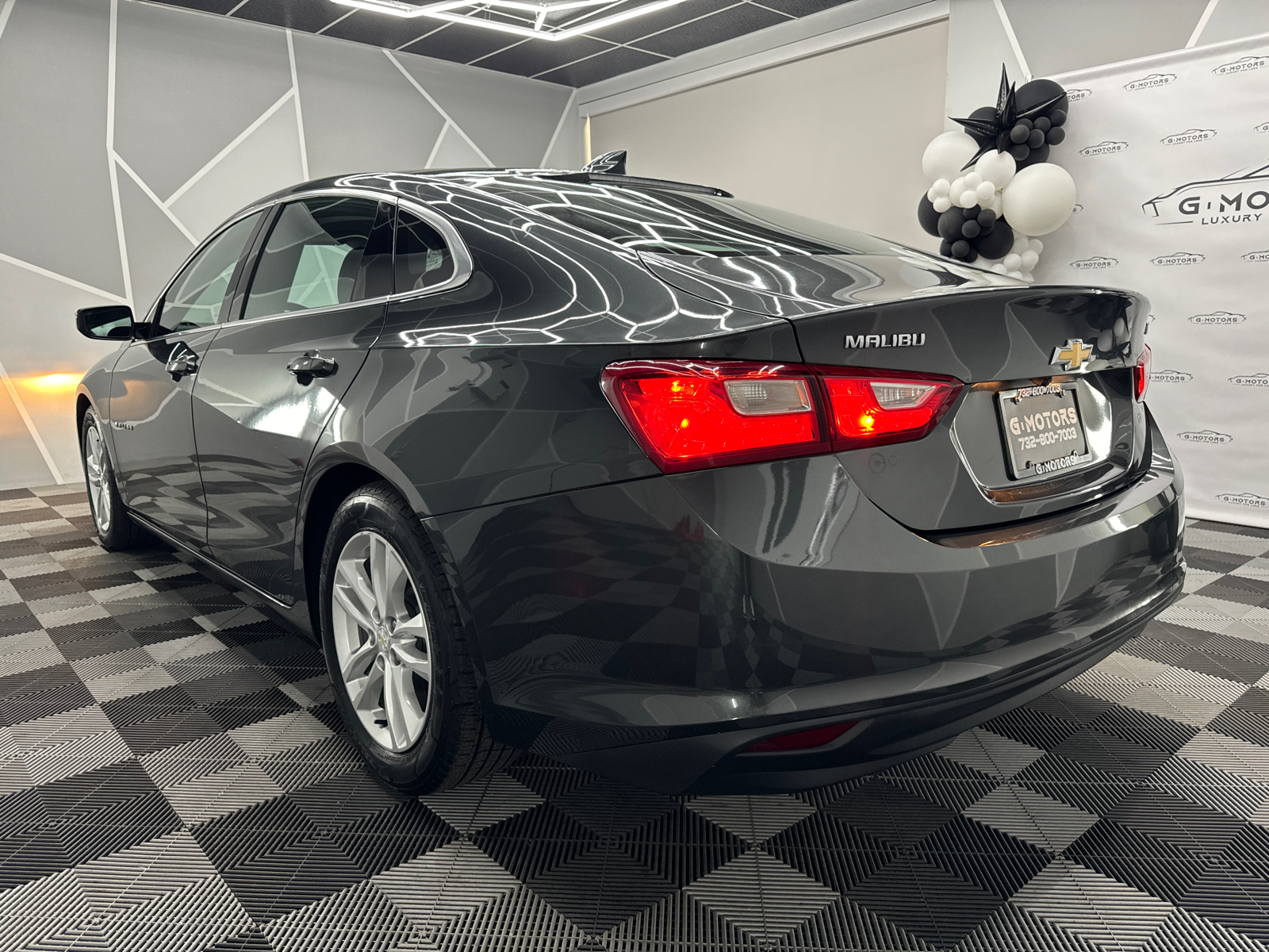 2016 Chevrolet Malibu Hybrid Sedan 4D 5