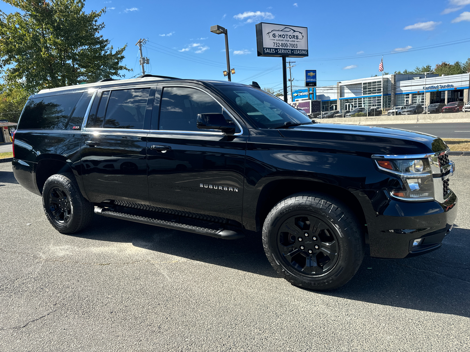 2017 Chevrolet Suburban LT Sport Utility 4D 10