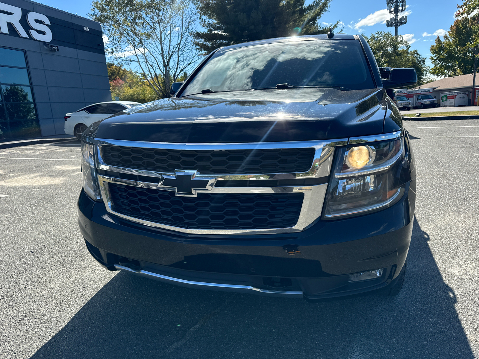 2017 Chevrolet Suburban LT Sport Utility 4D 14