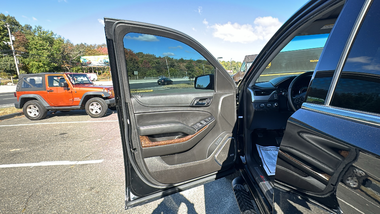 2017 Chevrolet Suburban LT Sport Utility 4D 31