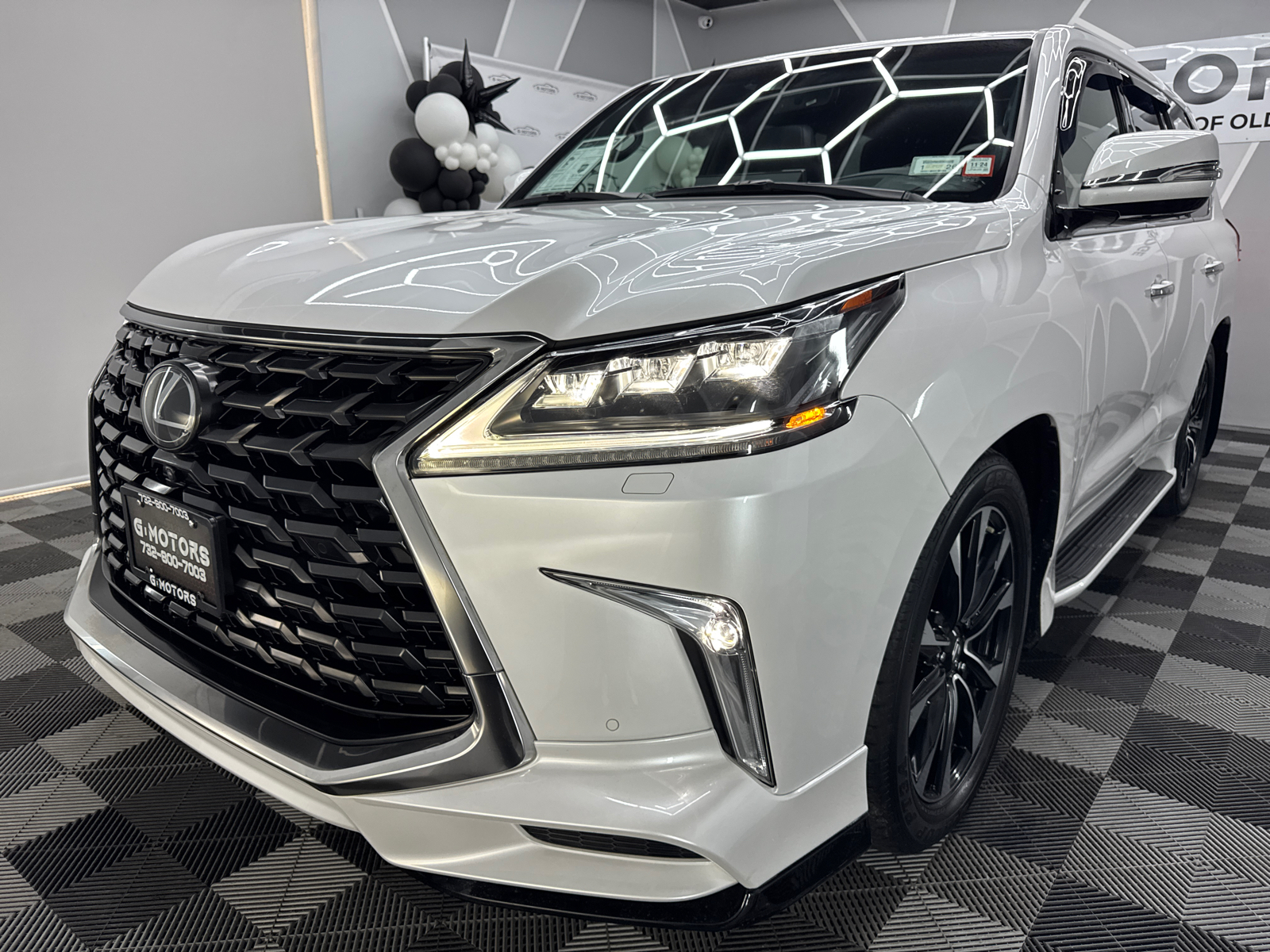 2021 Lexus LX LX 570 Sport Utility 4D 17