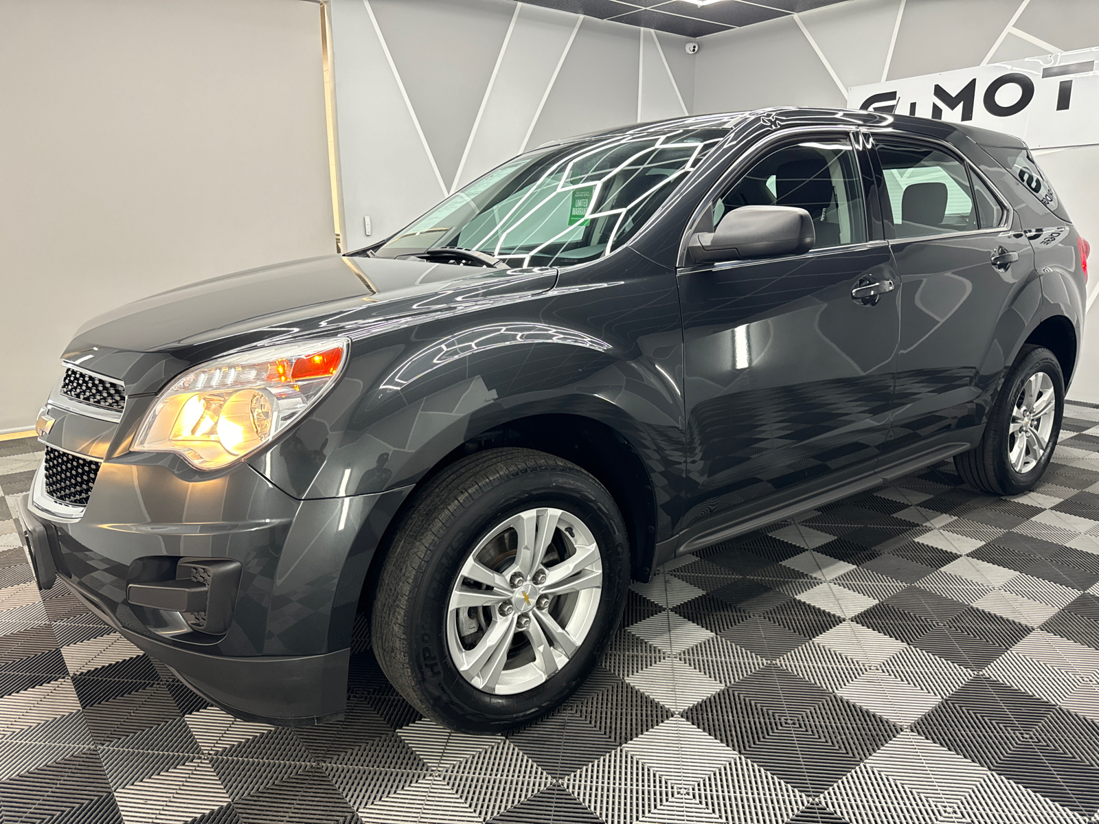 2013 Chevrolet Equinox LS Sport Utility 4D 2