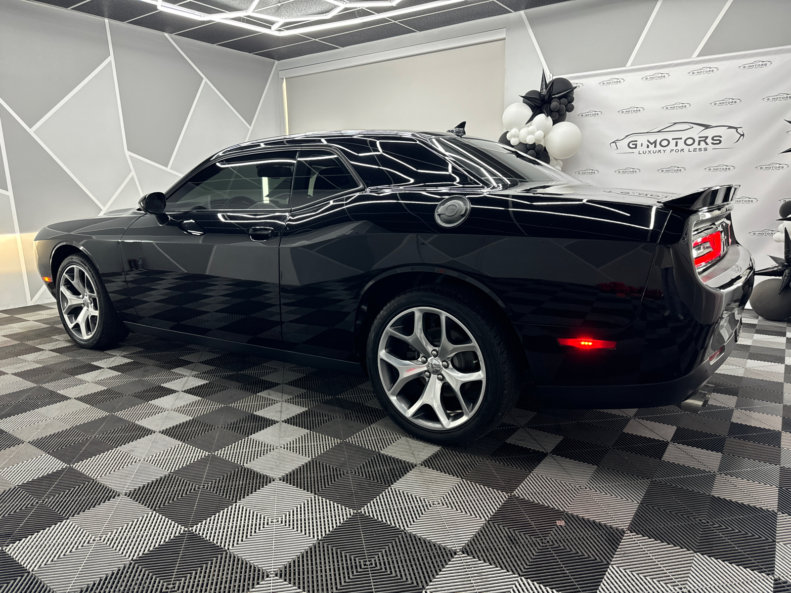 2016 Dodge Challenger SXT Plus Coupe 2D 4