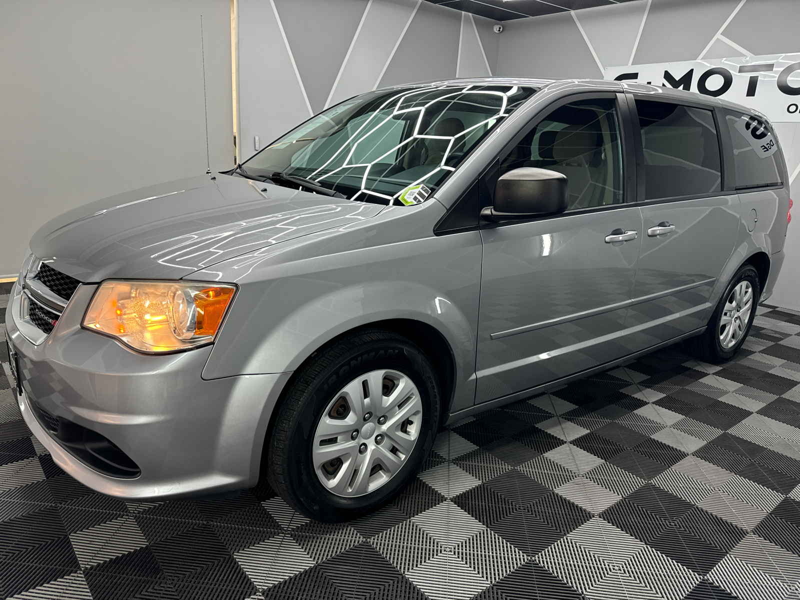 2014 Dodge Grand Caravan Passenger SE 30th Anniversary Minivan 4D 2