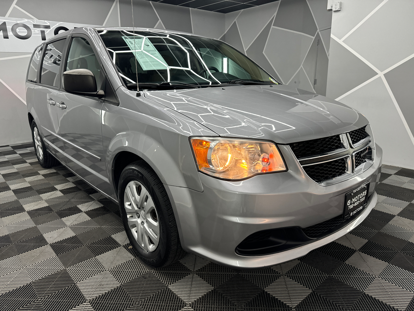 2014 Dodge Grand Caravan Passenger SE 30th Anniversary Minivan 4D 13