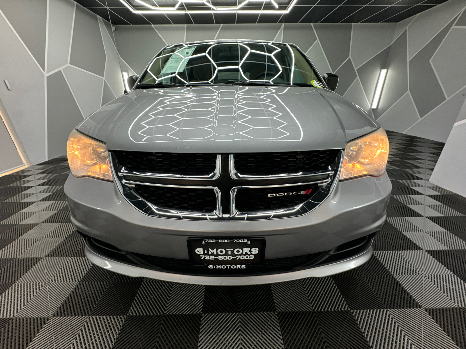 2014 Dodge Grand Caravan Passenger SE 30th Anniversary Minivan 4D 15