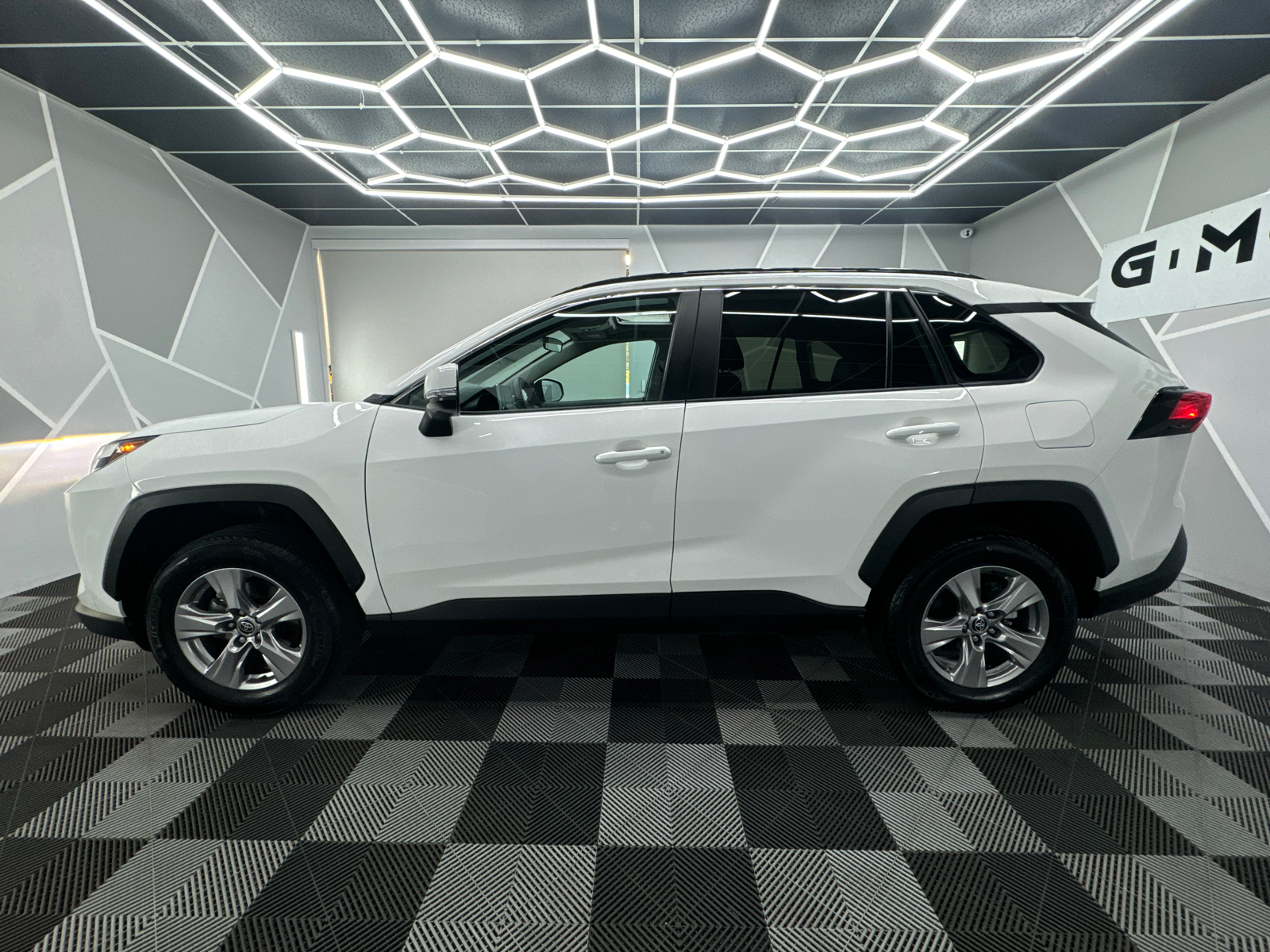 2023 Toyota RAV4  3