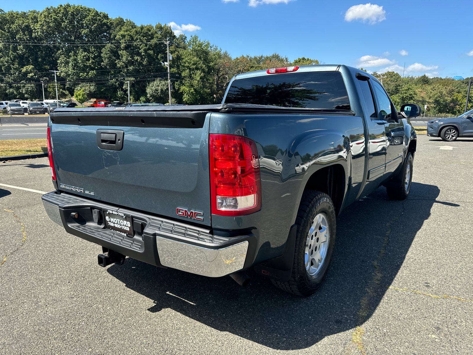 2013 GMC Sierra 1500 Extended Cab SLE Pickup 4D 6 1/2 ft 9