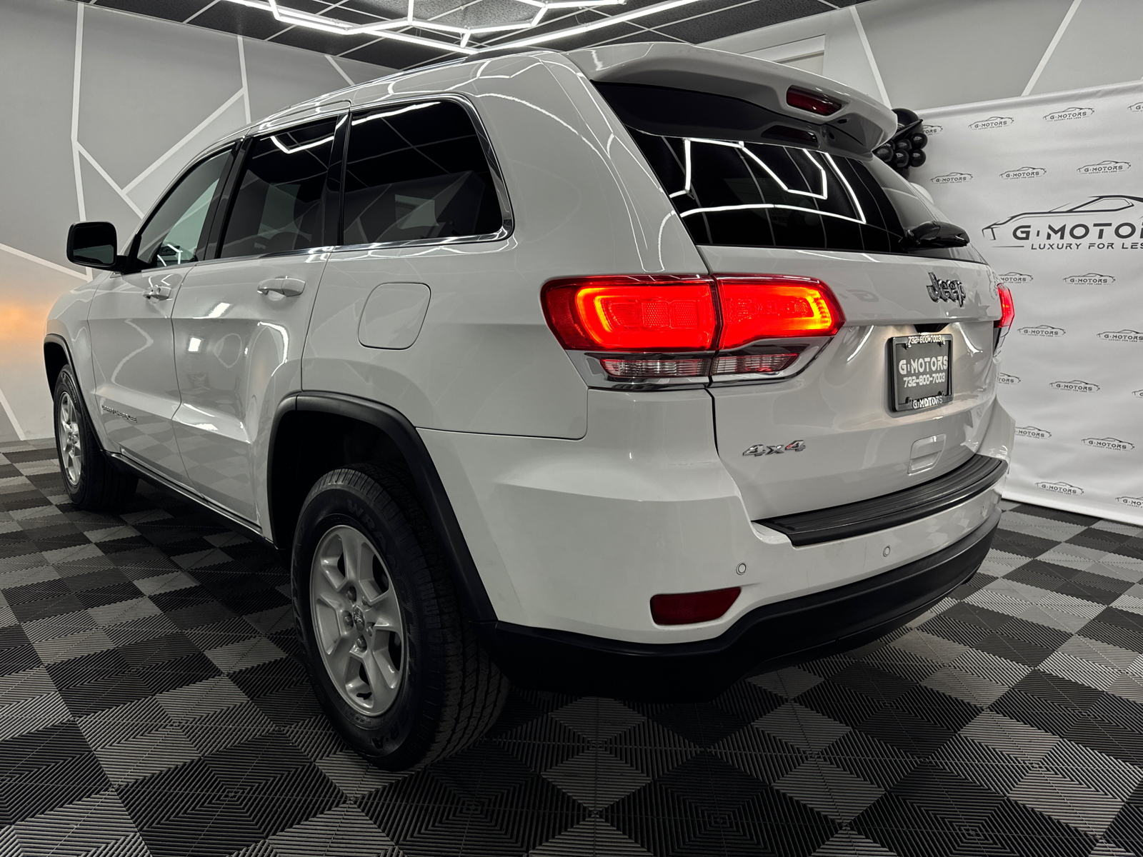 2016 Jeep Grand Cherokee Laredo Sport Utility 4D 5