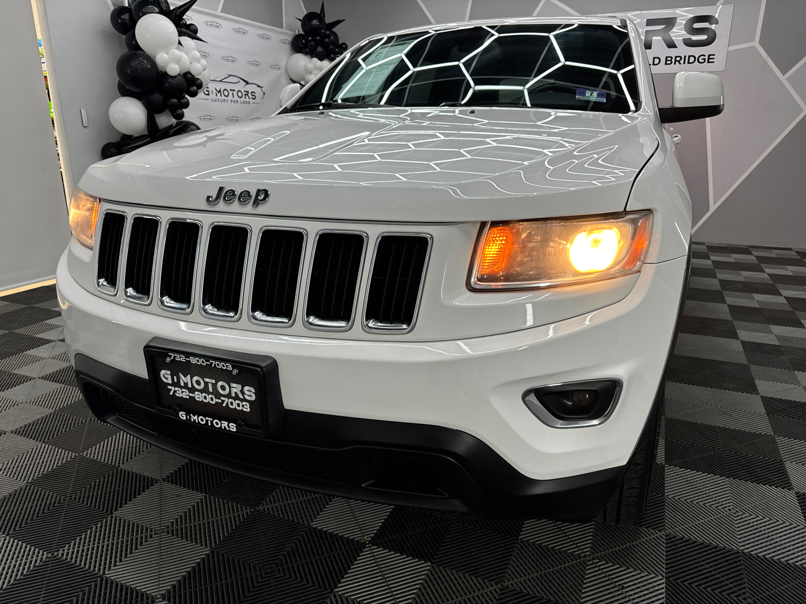 2016 Jeep Grand Cherokee Laredo Sport Utility 4D 16