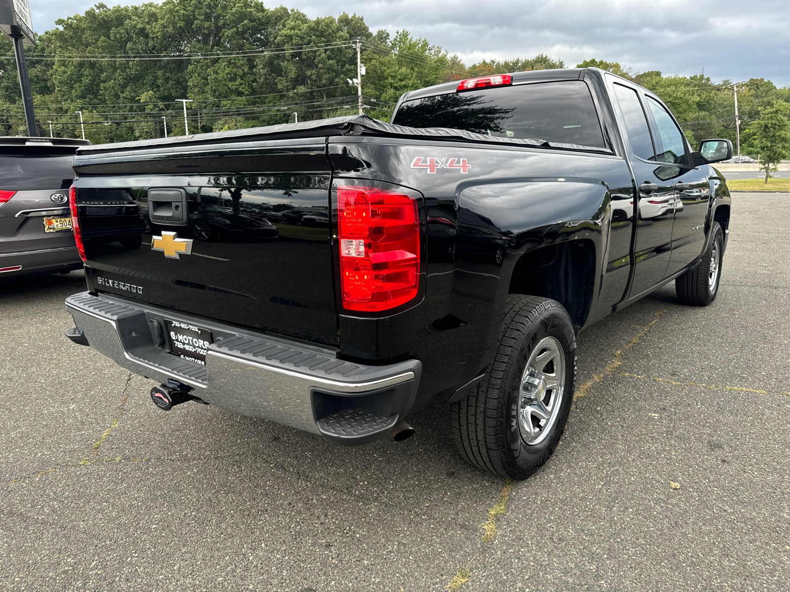 2015 Chevrolet Silverado 1500 Double Cab LS Pickup 4D 6 1/2 ft 9