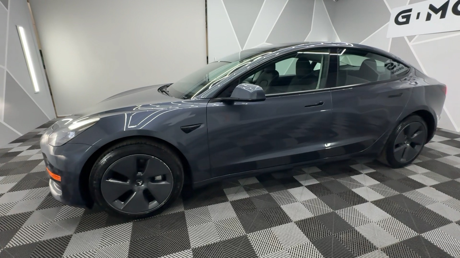 2022 Tesla Model 3 Standard Sedan 4D 5