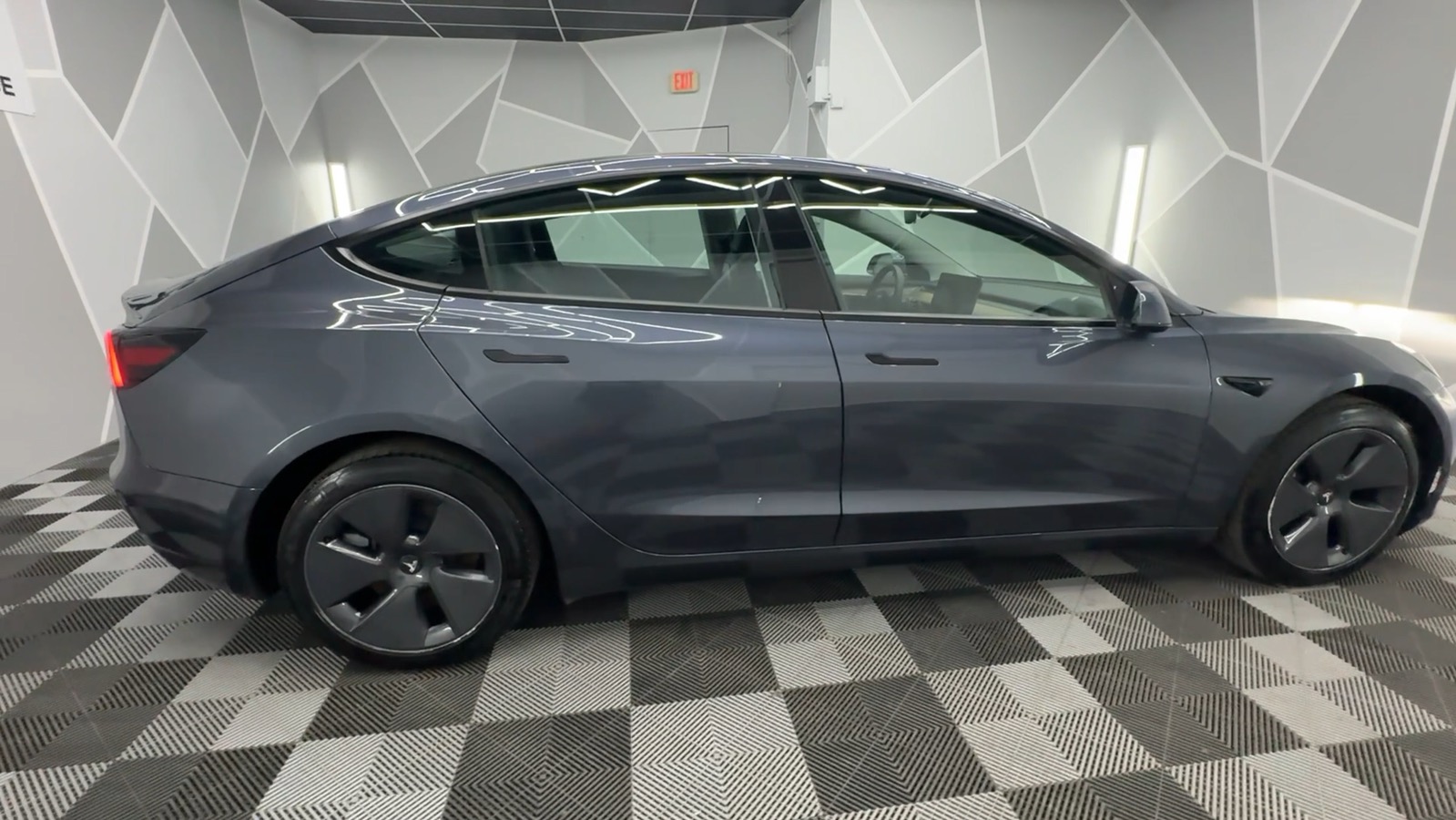 2022 Tesla Model 3 Standard Sedan 4D 17