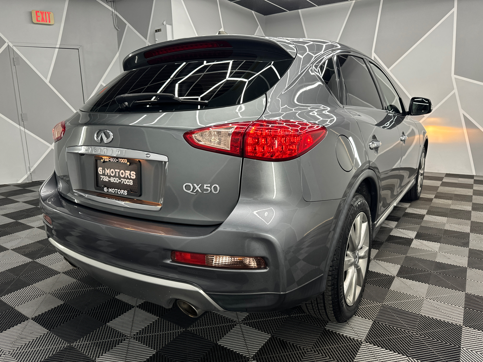 2017 INFINITI QX50 Sport Utility 4D 9