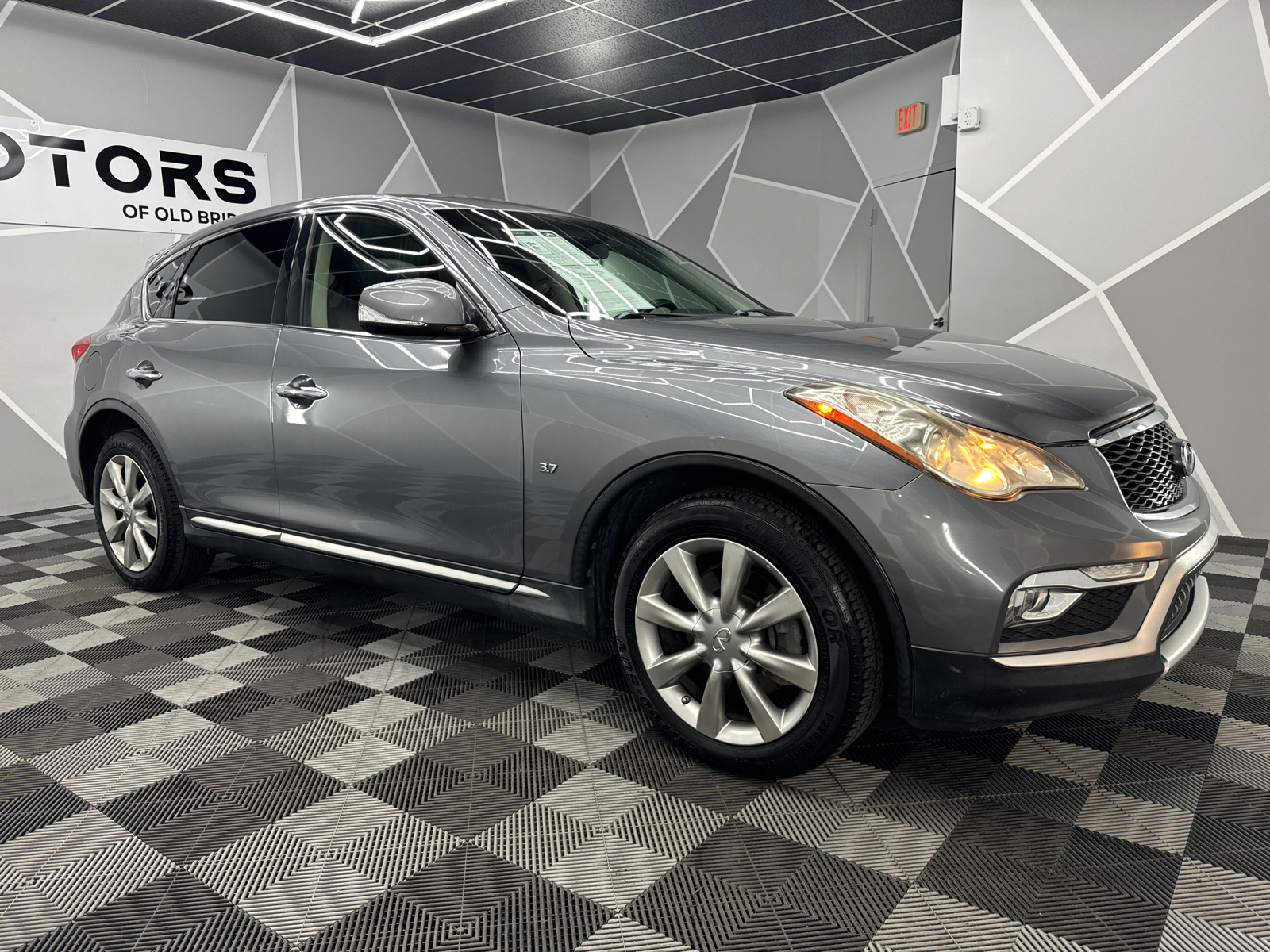 2017 INFINITI QX50 Sport Utility 4D 12