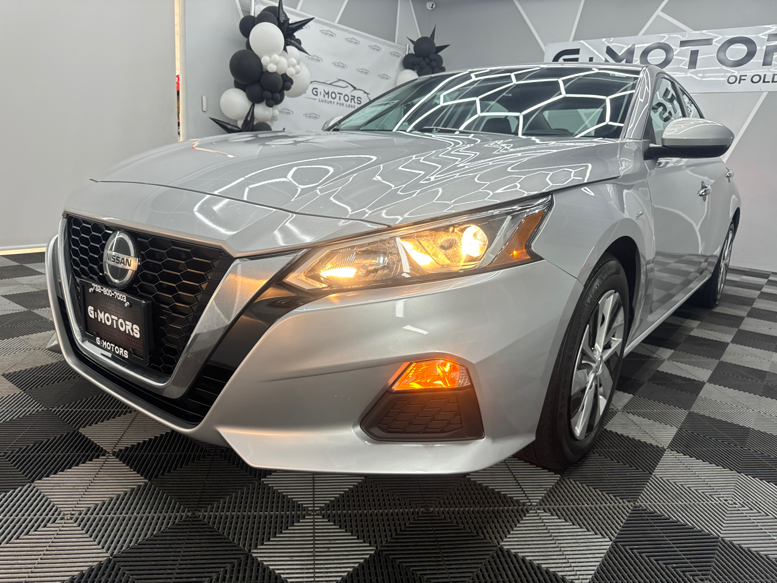 2021 Nissan Altima 2.5 S Sedan 4D 17