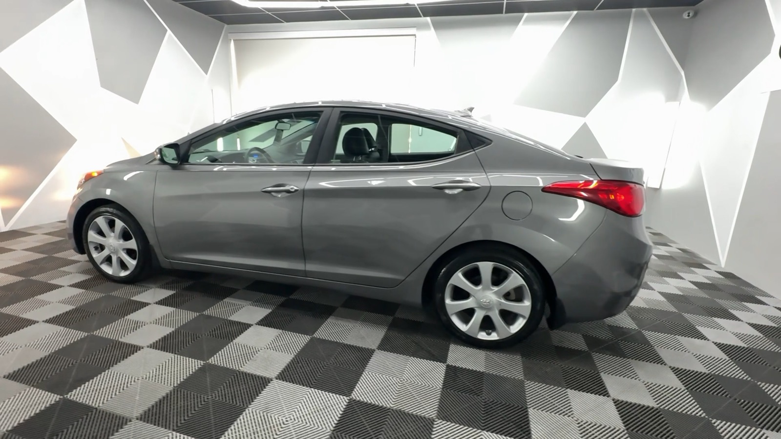 2013 Hyundai Elantra GLS Sedan 4D 5