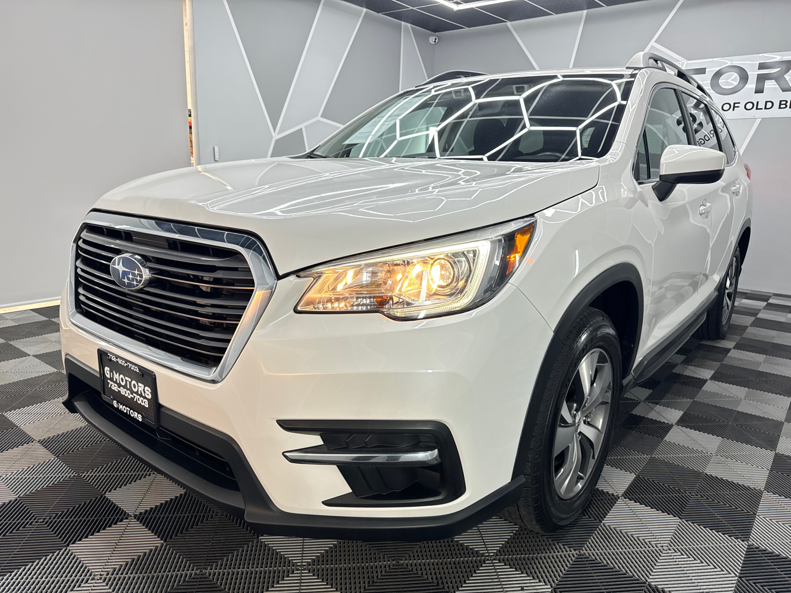 2019 Subaru Ascent Premium Sport Utility 4D 17