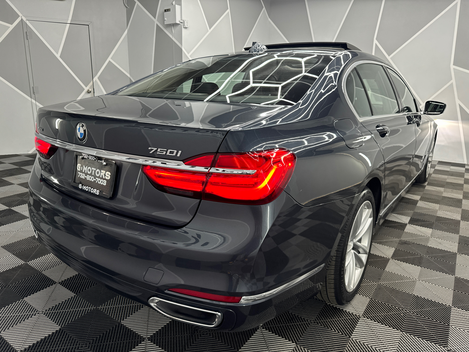 2018 BMW 7 Series 750i xDrive Sedan 4D 9