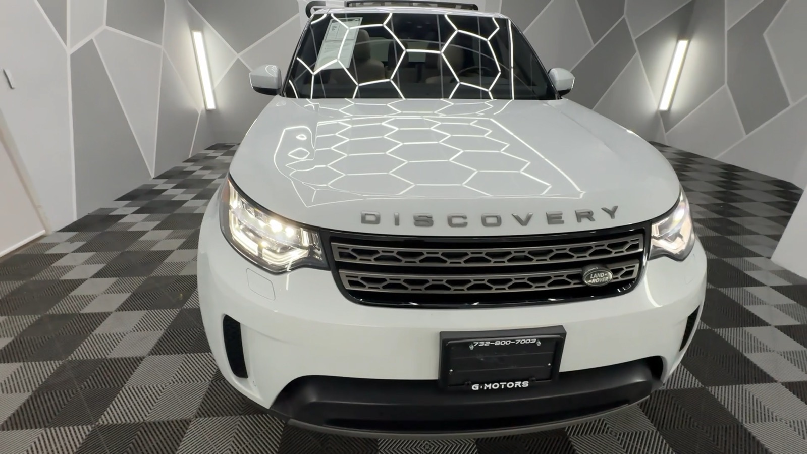 2020 Land Rover Discovery SE Sport Utility 4D 21