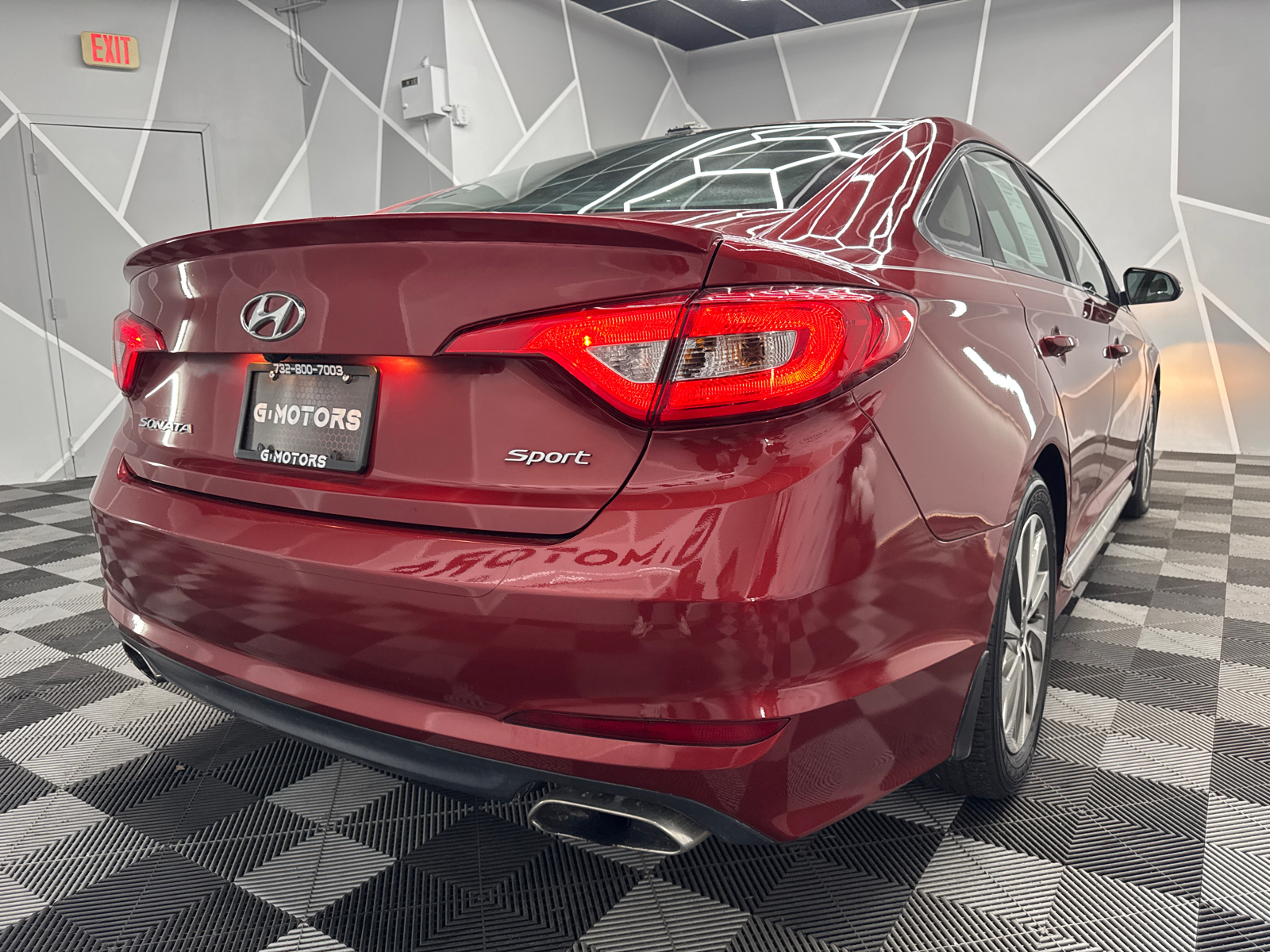 2016 Hyundai Sonata Sport Sedan 4D 9